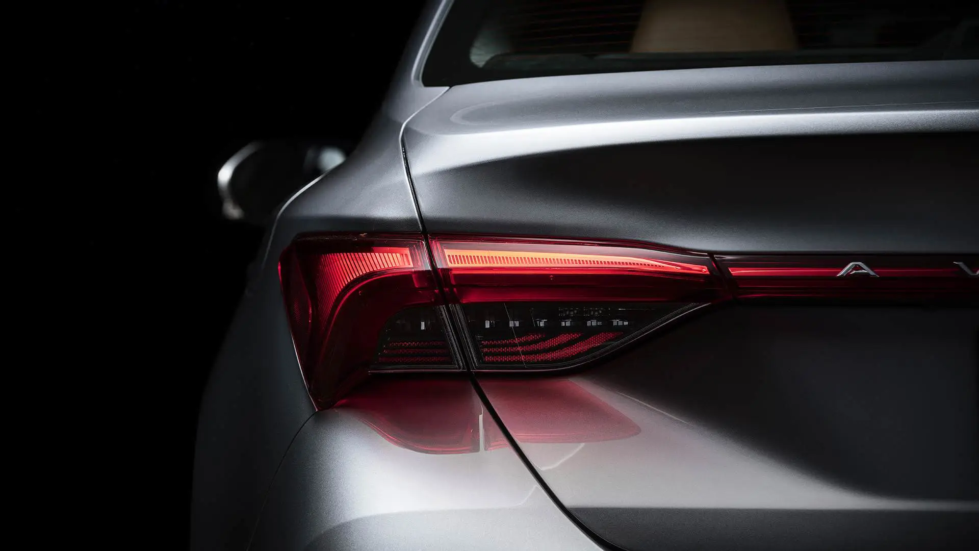 TOYOTA AVALON 2019