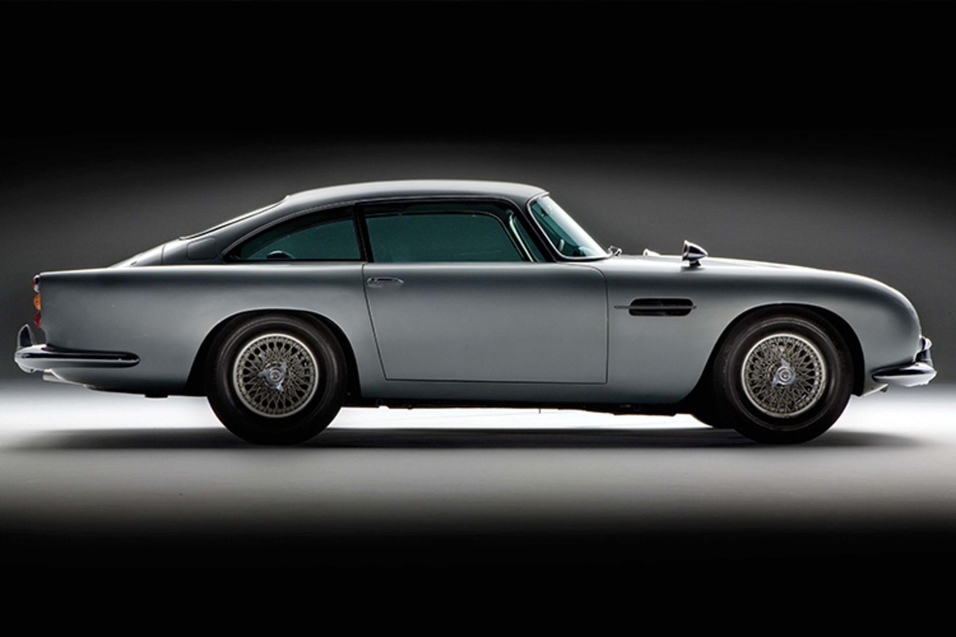 Aston Martin DB5 / استون مارتین