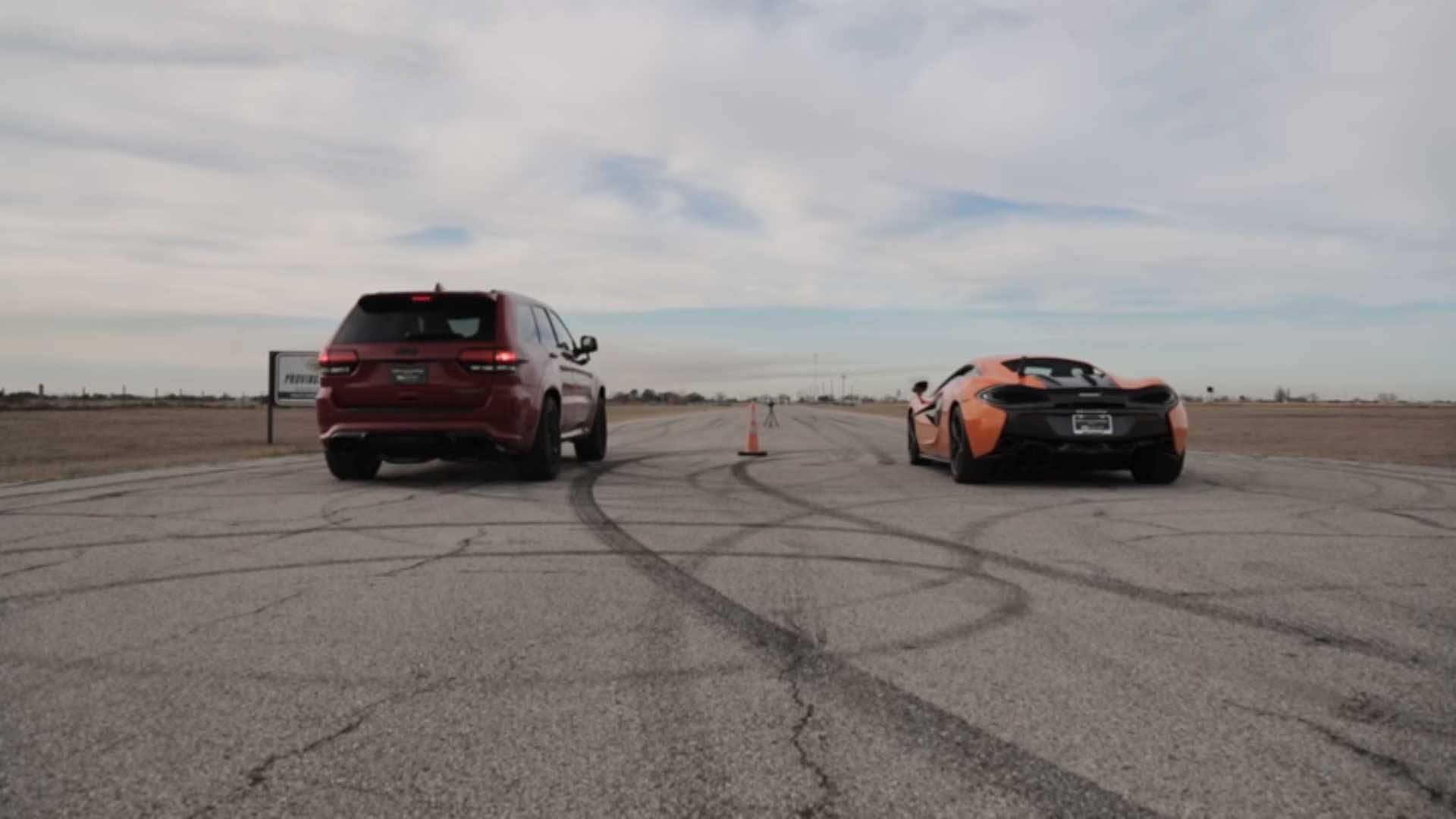 jeep vs mclaren 570S / جیپ گرند چروکی مک‌لارن