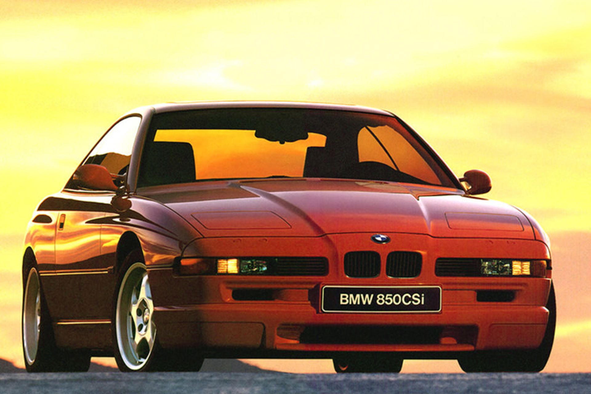 BMW 8 Series / بی ام و سری 8