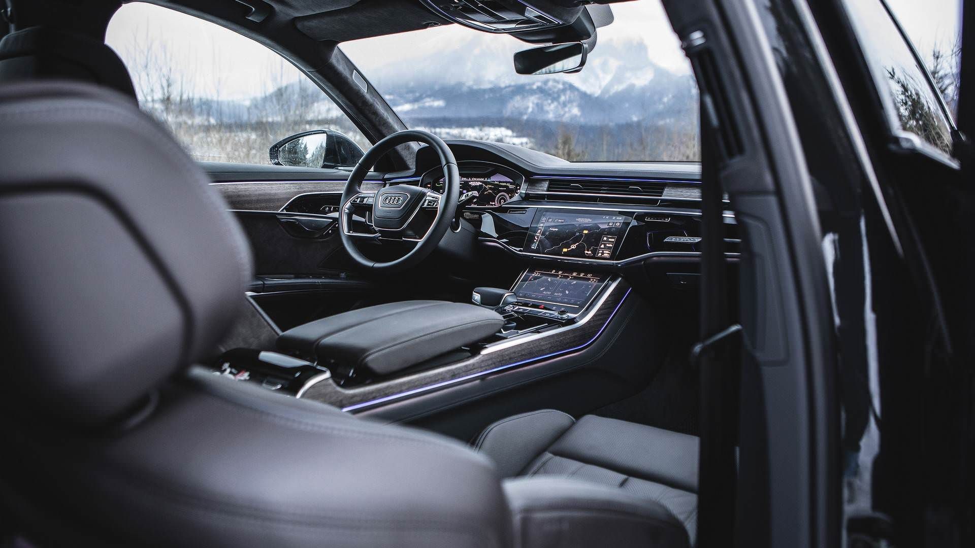 Audi A8 / آئودی
