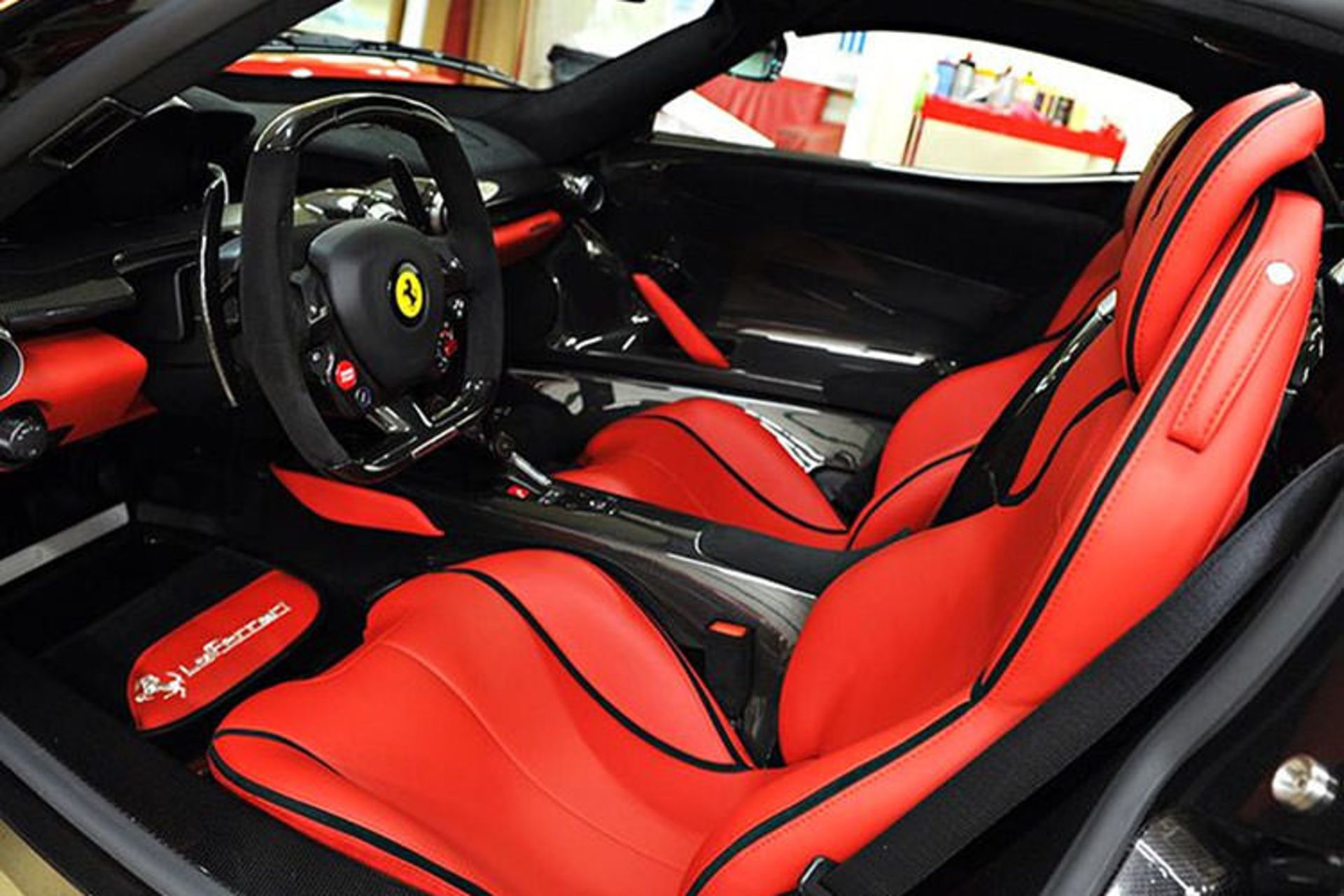 لافراری/ laferrari