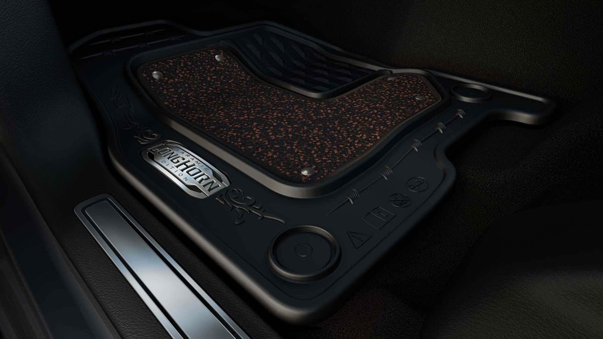 رم 1500 لارامی لانگ‌هورن / ram 