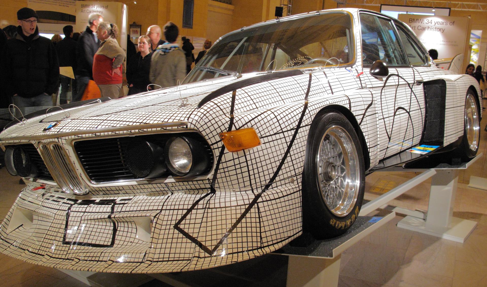 BMW 8 Series / بی ام و سری 8