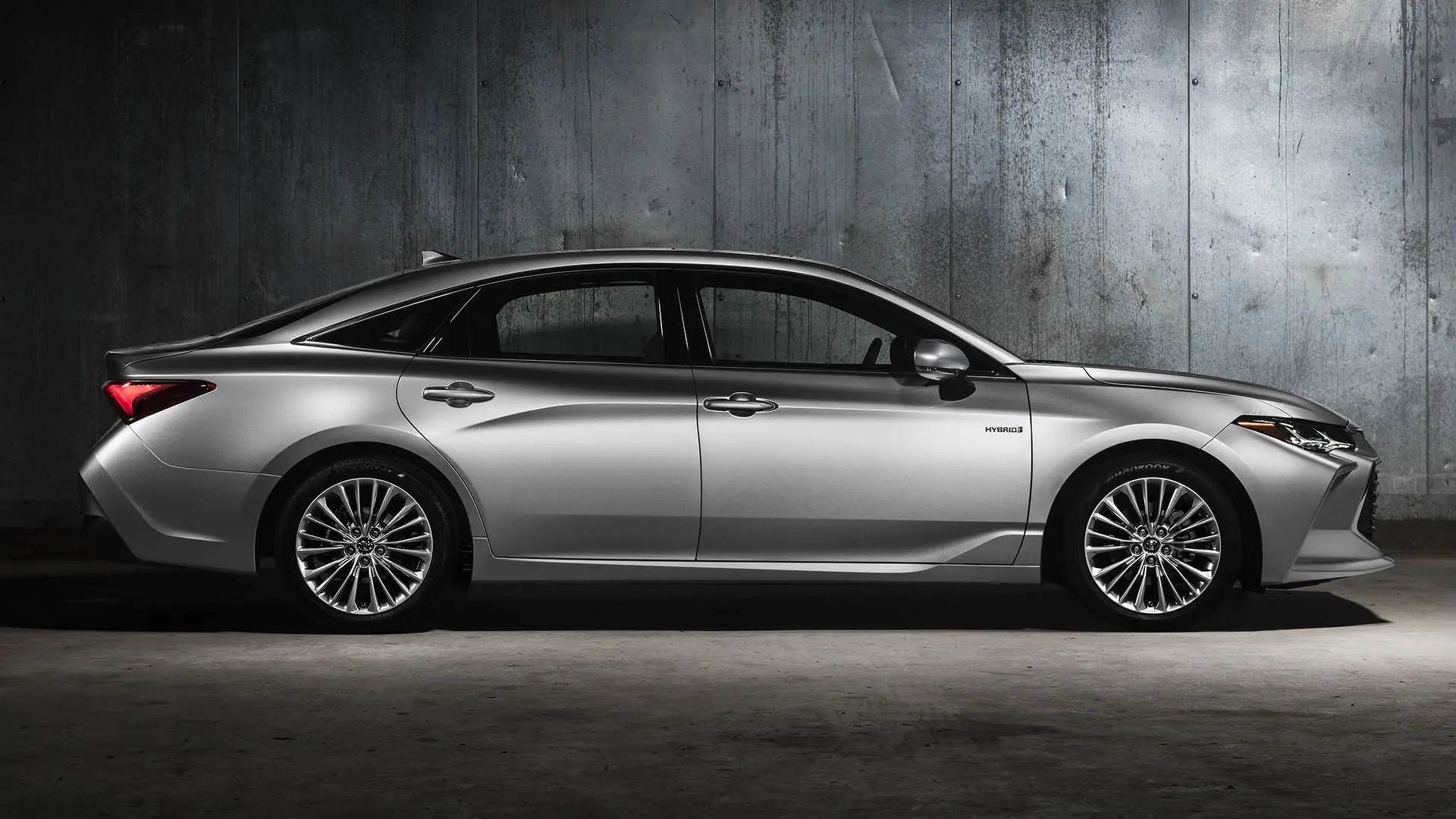 TOYOTA AVALON 2019