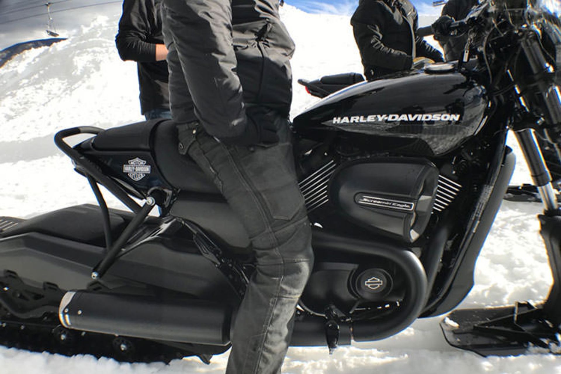 harley davidson snow bike / هارلی دیویدسون