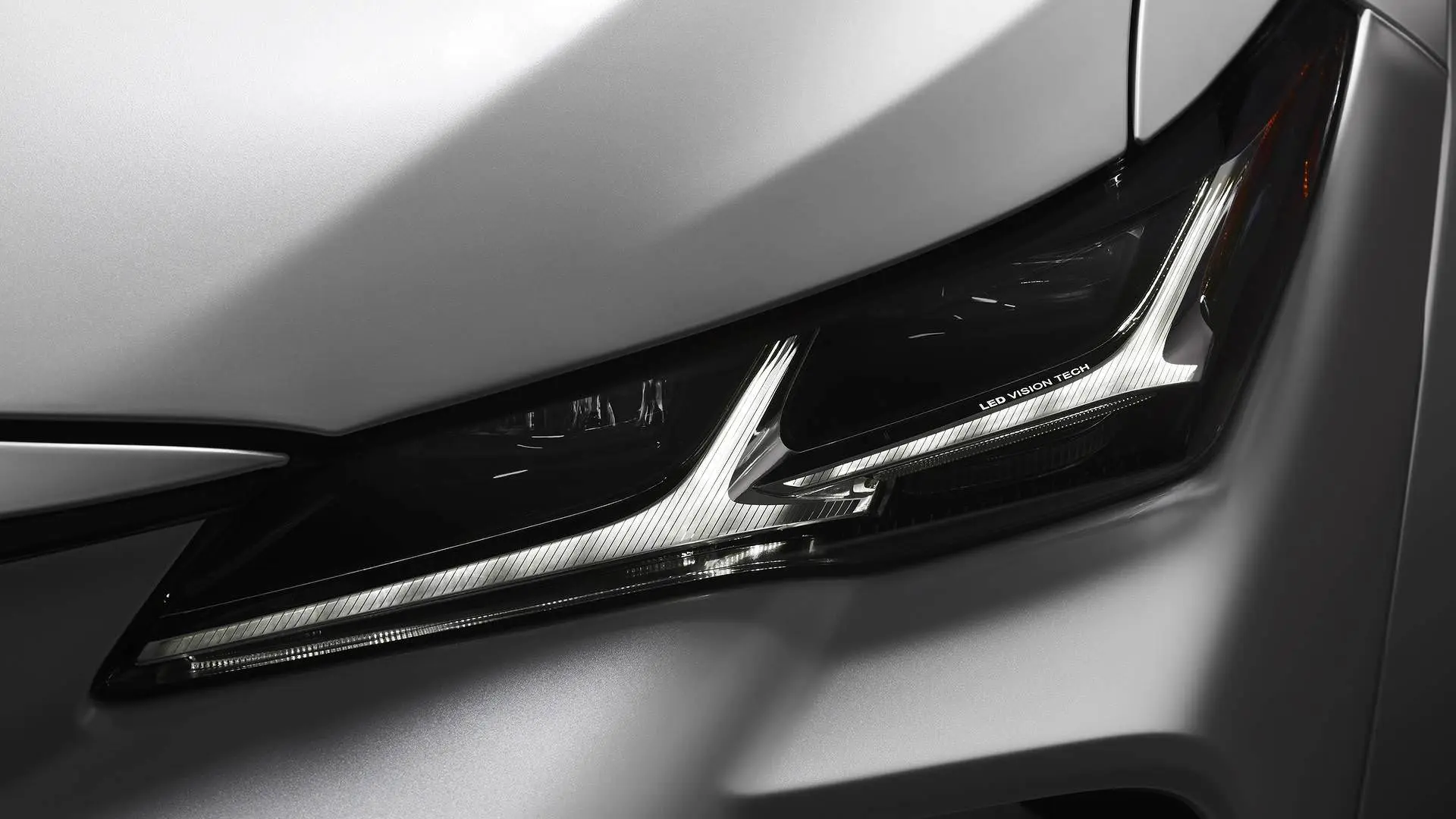 TOYOTA AVALON 2019