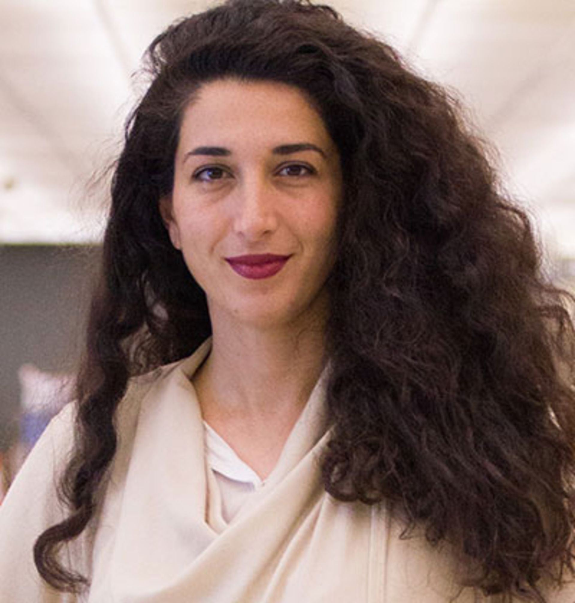 گلنوش حکیم داور