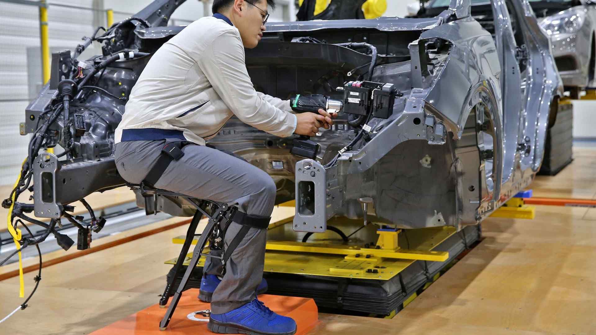 Hyundai Kia Wearable robot / ربات پوشیدنی هیوندای کیا موتورز