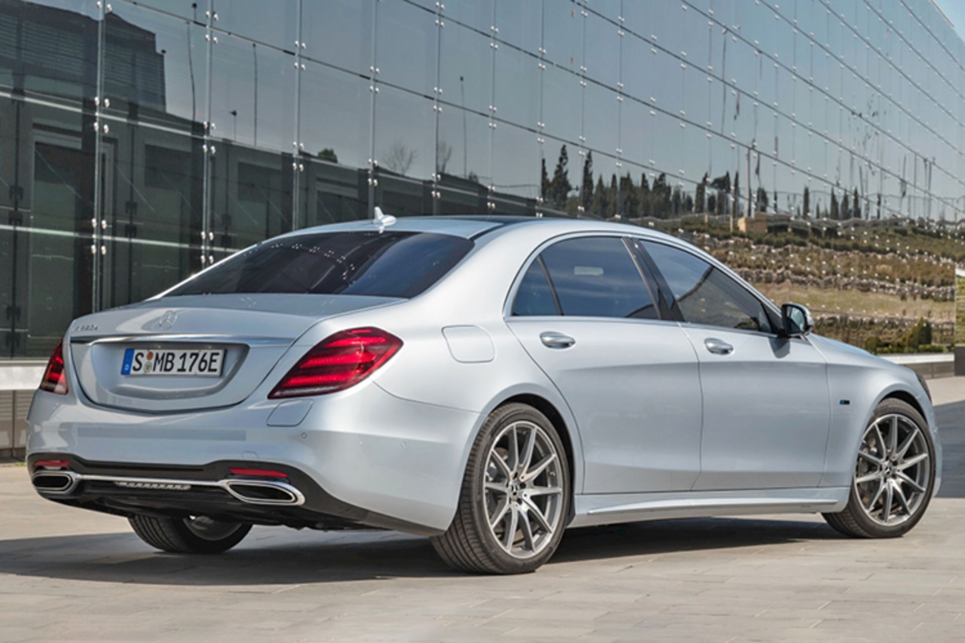 Mercedes-Benz S 560 e 