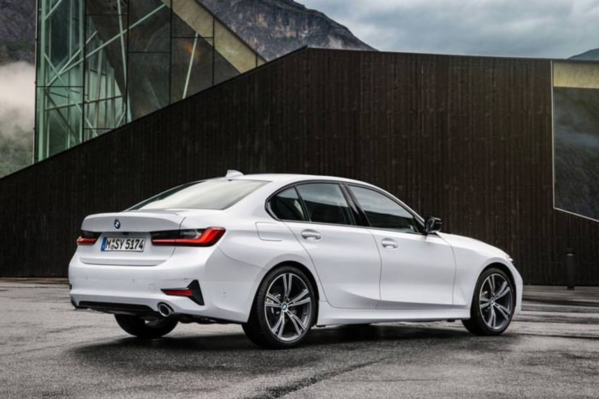 مرجع متخصصين ايران بي‌ام‌و سري 3 / BMW 3 Series