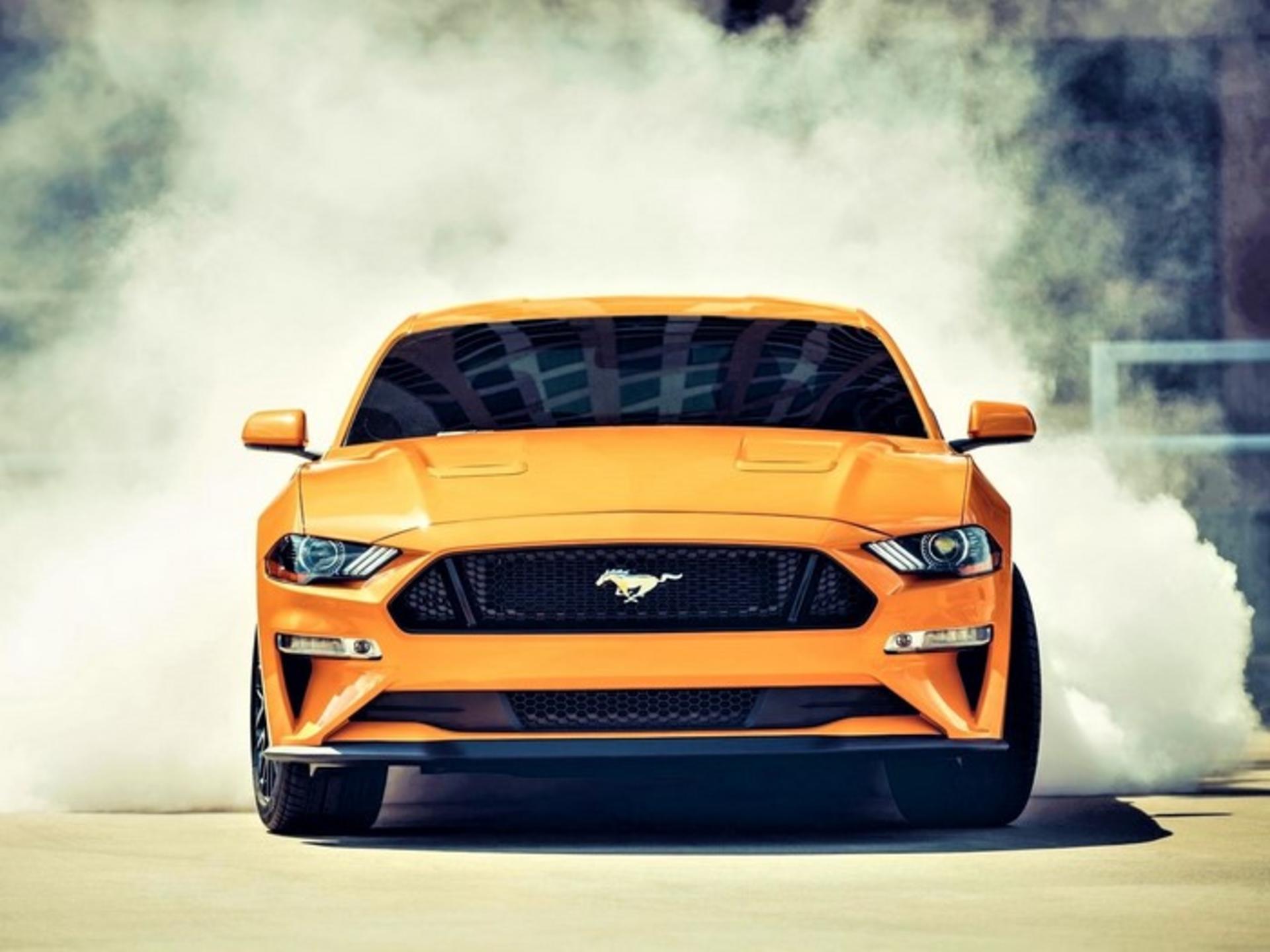 FORD MUSTANG GT