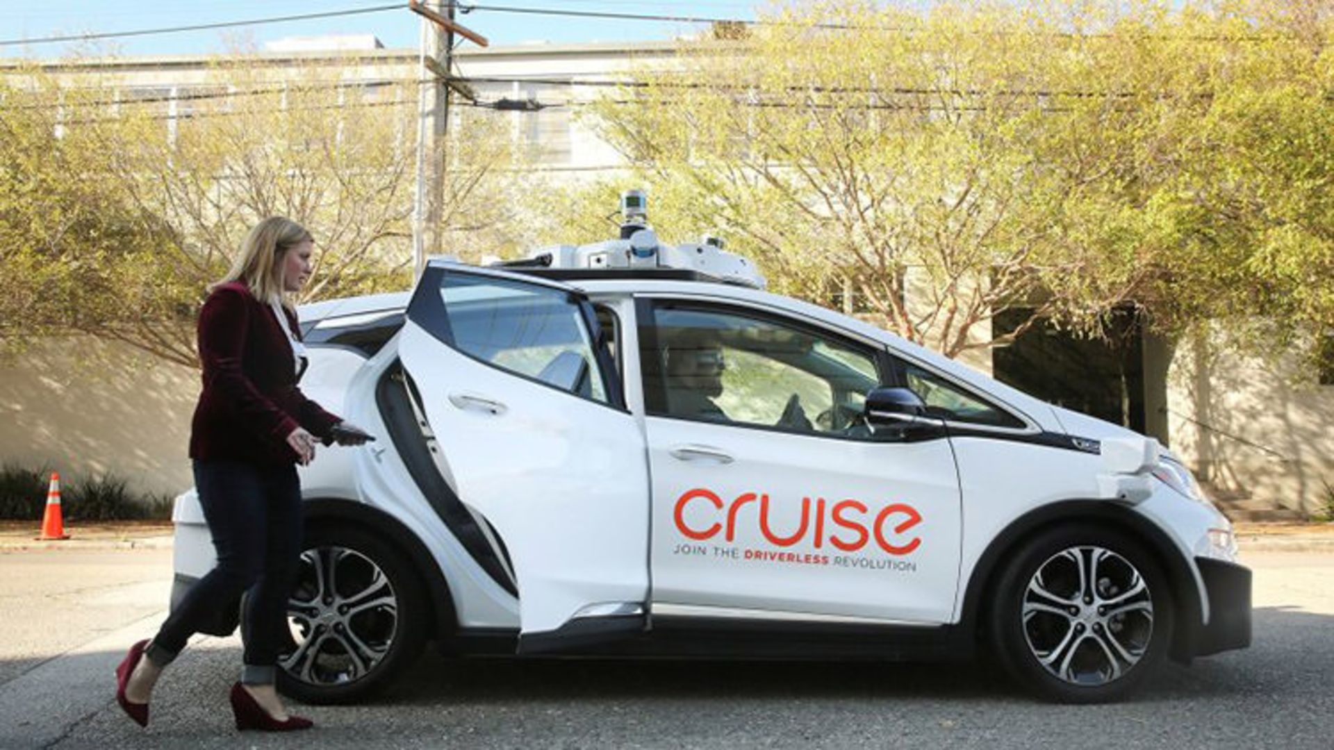 General Motors Cruise self-driving car / خودروی خودران کروز جنرال موتورز