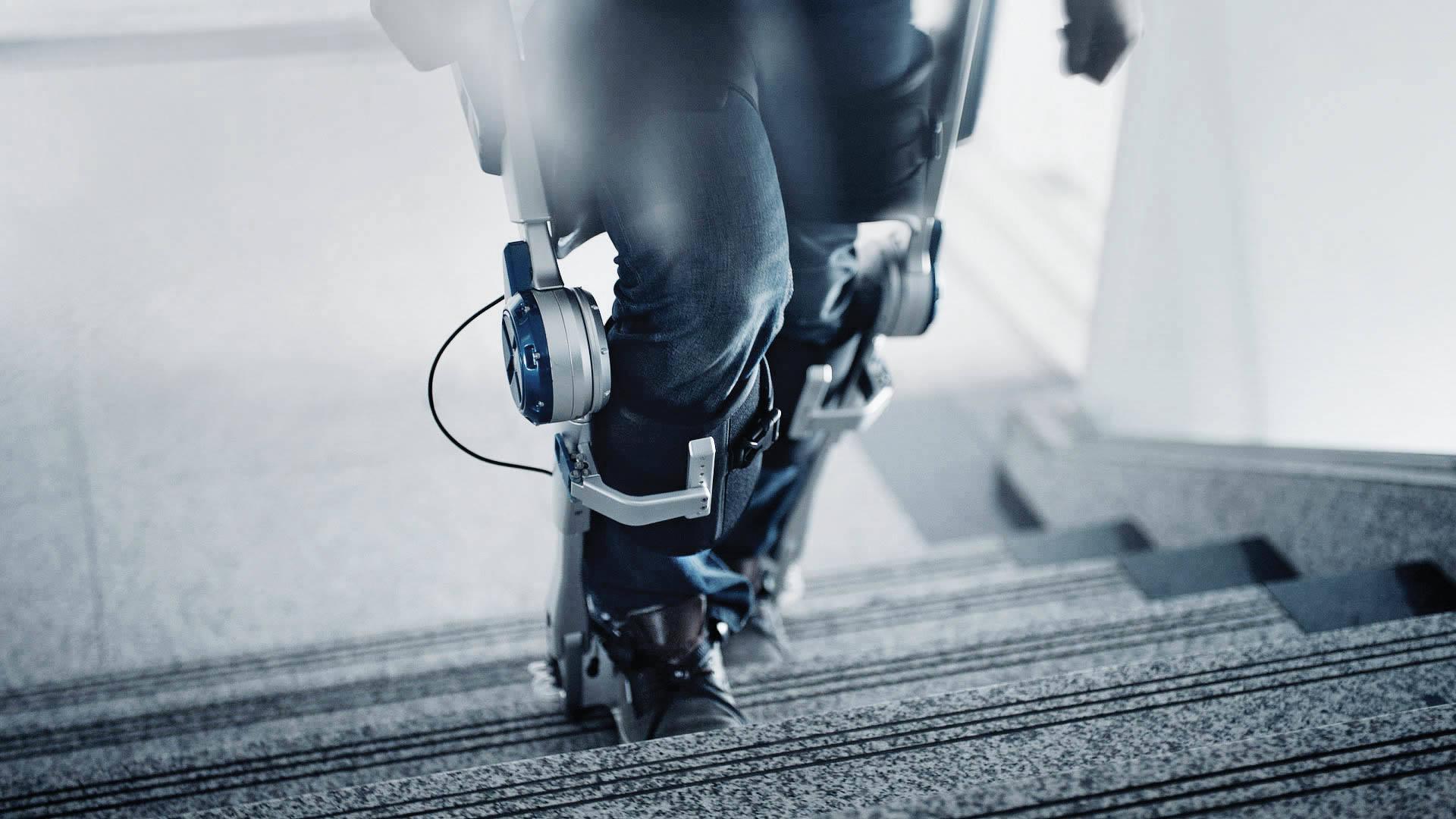 Hyundai Kia Wearable robot / ربات پوشیدنی هیوندای کیا موتورز