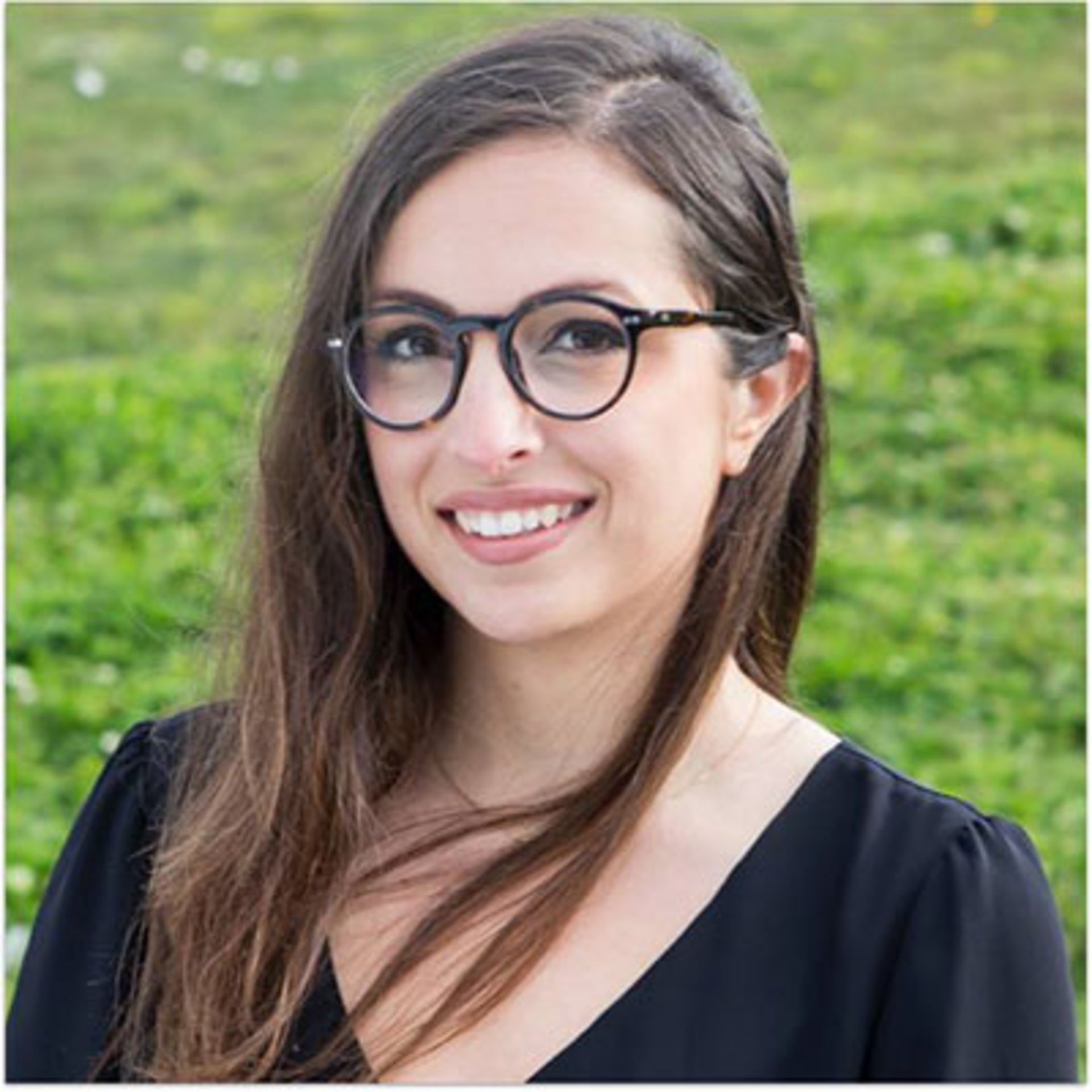 نیوشا قائلی