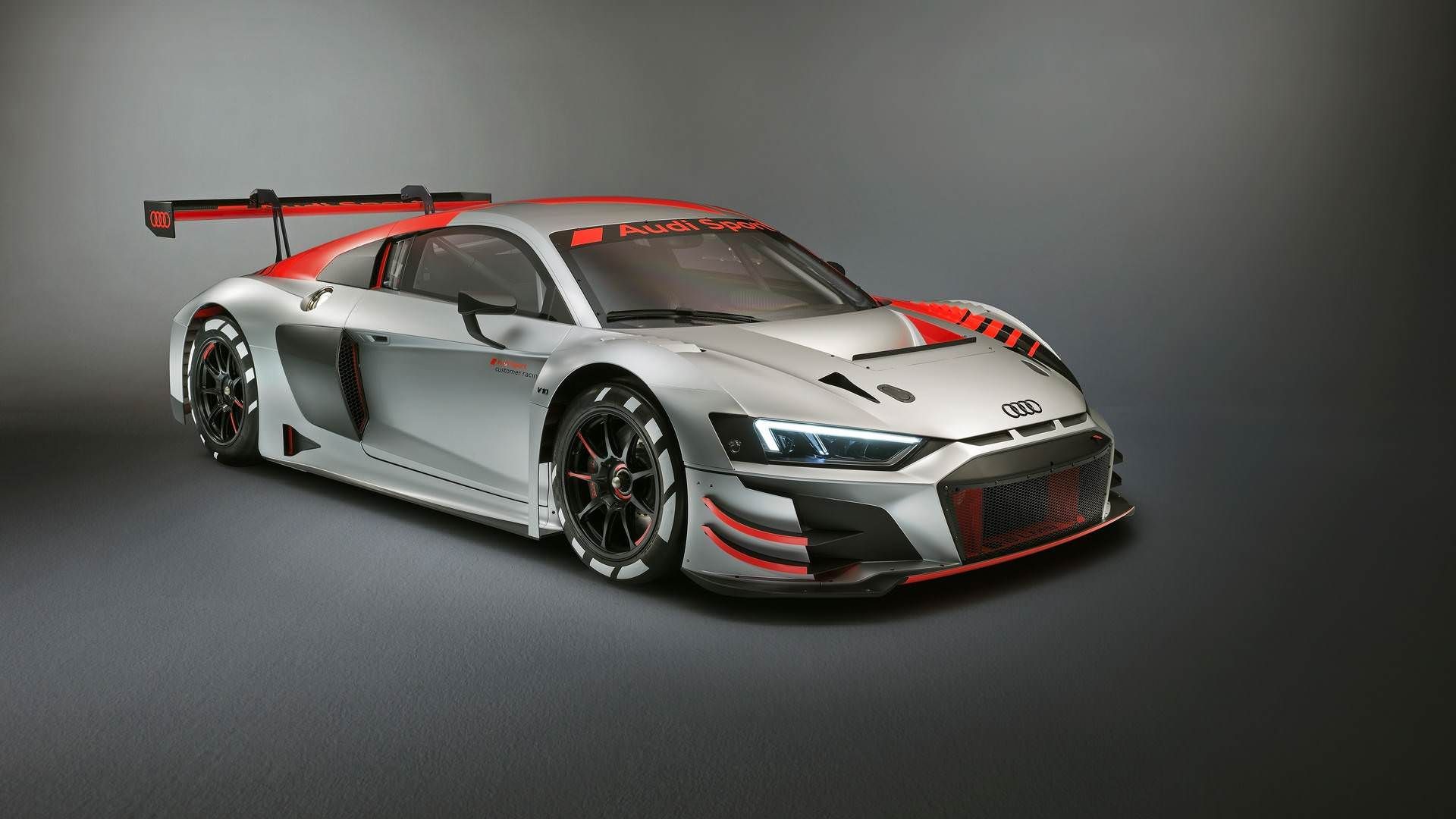 Audi R8 LMS GT3 / خودروی مسابقه‌ای آئودی R8 LMS GT3