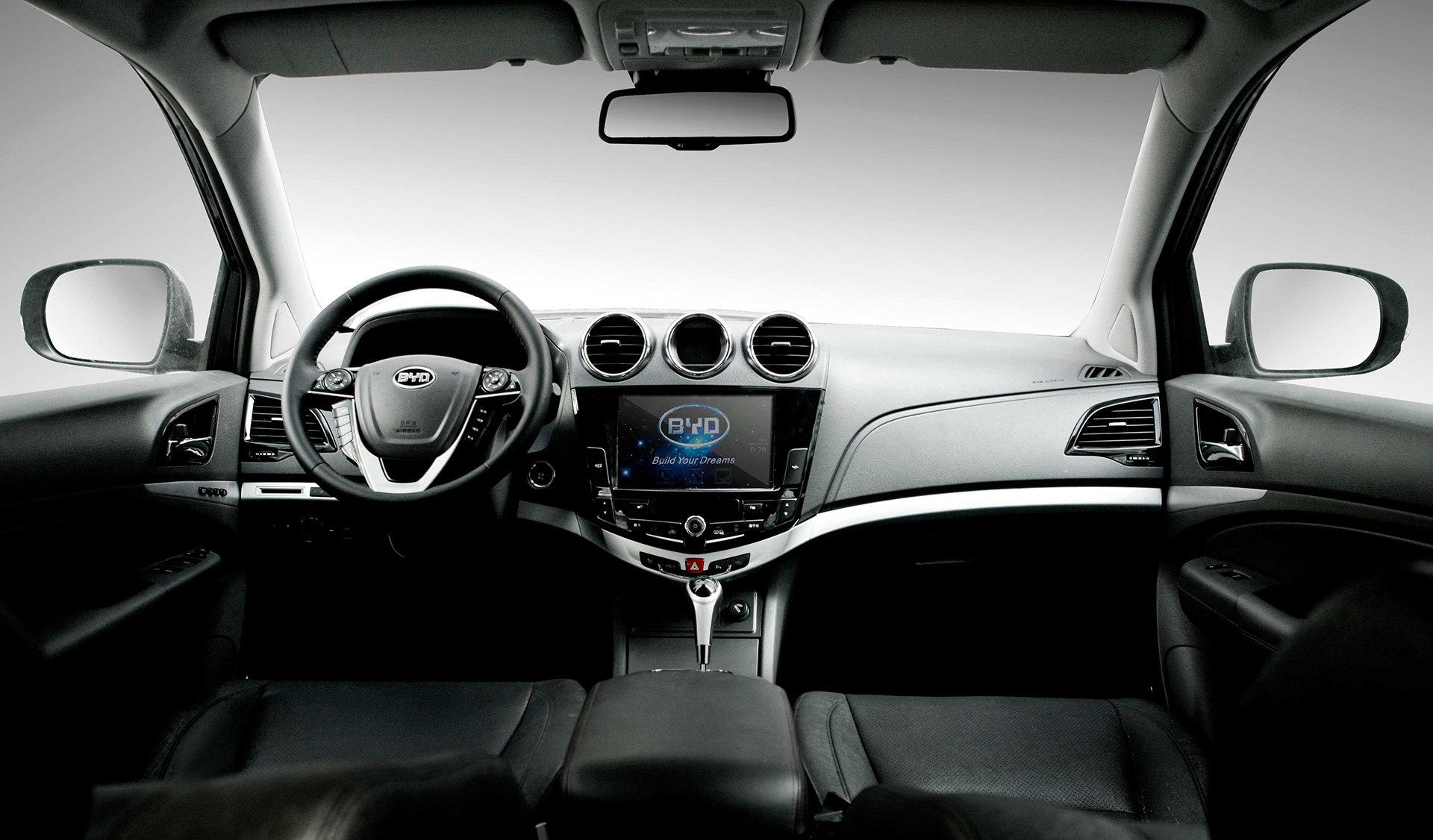 BYD S7