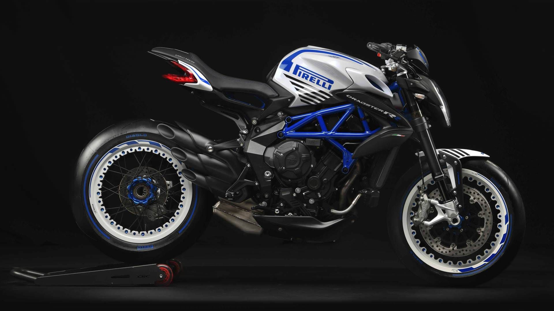 MV Agusta Brutale 800RR Pirelli