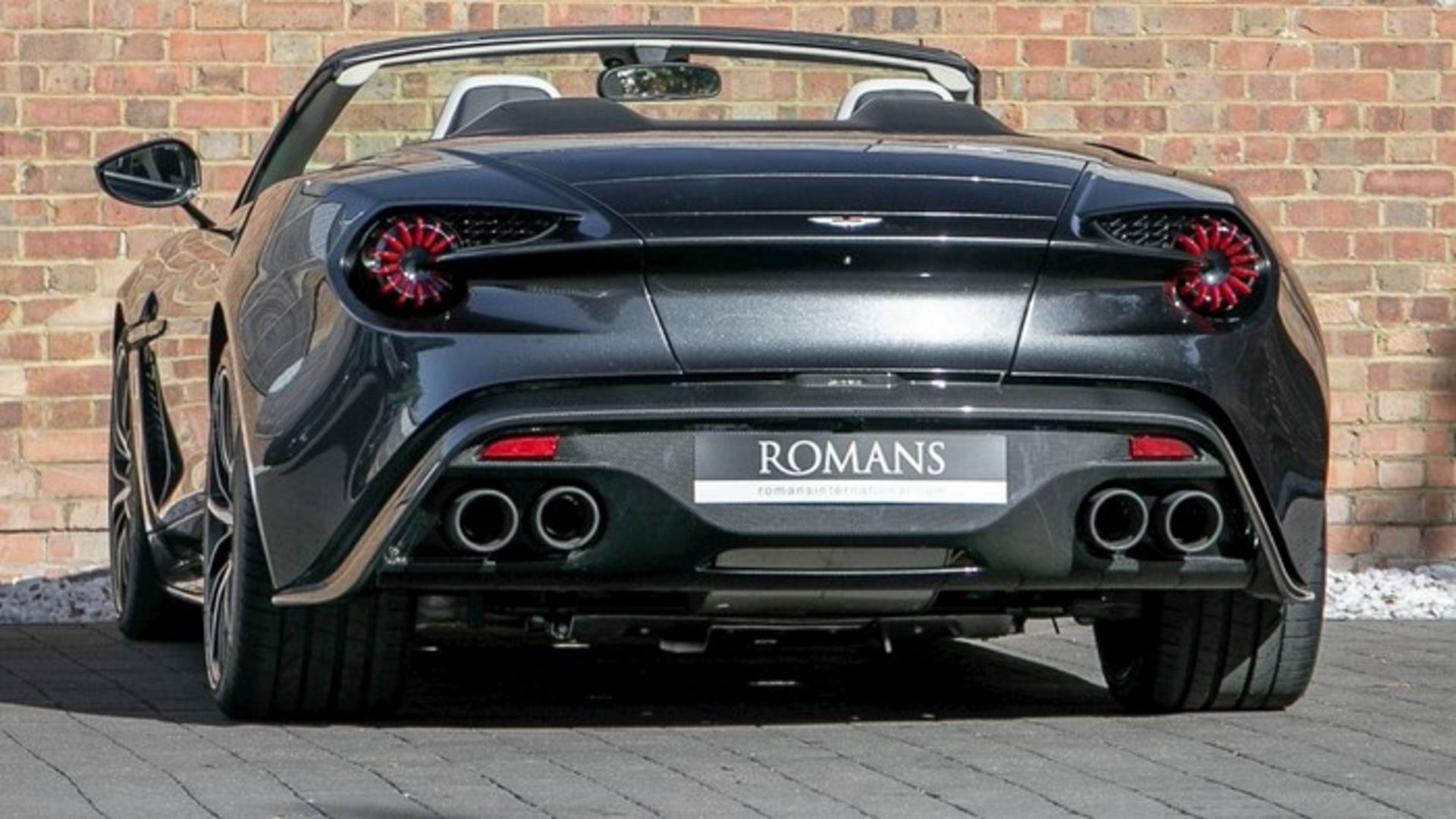 2018 Aston Martin Vanquish Volante Zagato