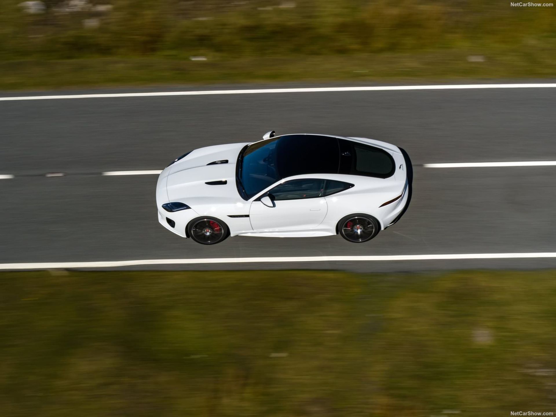 Jaguar F-Type Chequered Flag Edition