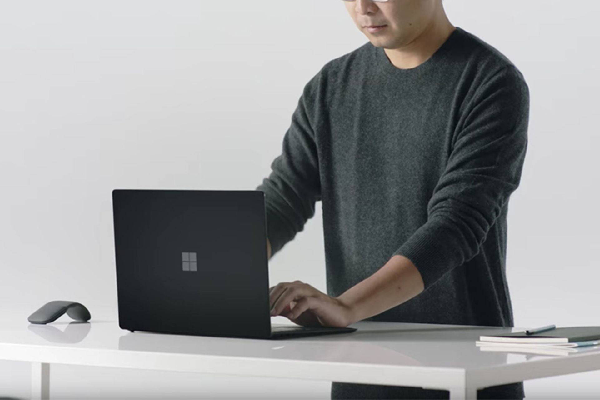 سرفیس لپ تاپ 2 / Surface Laptop 2