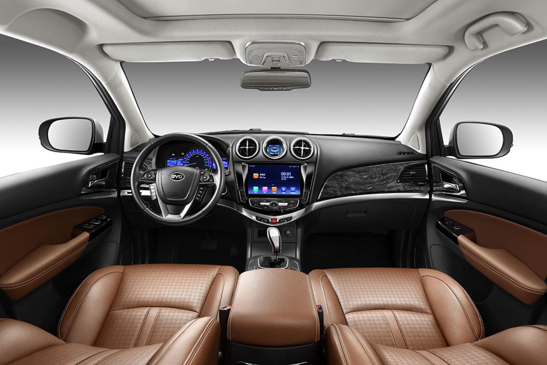 BYD S7