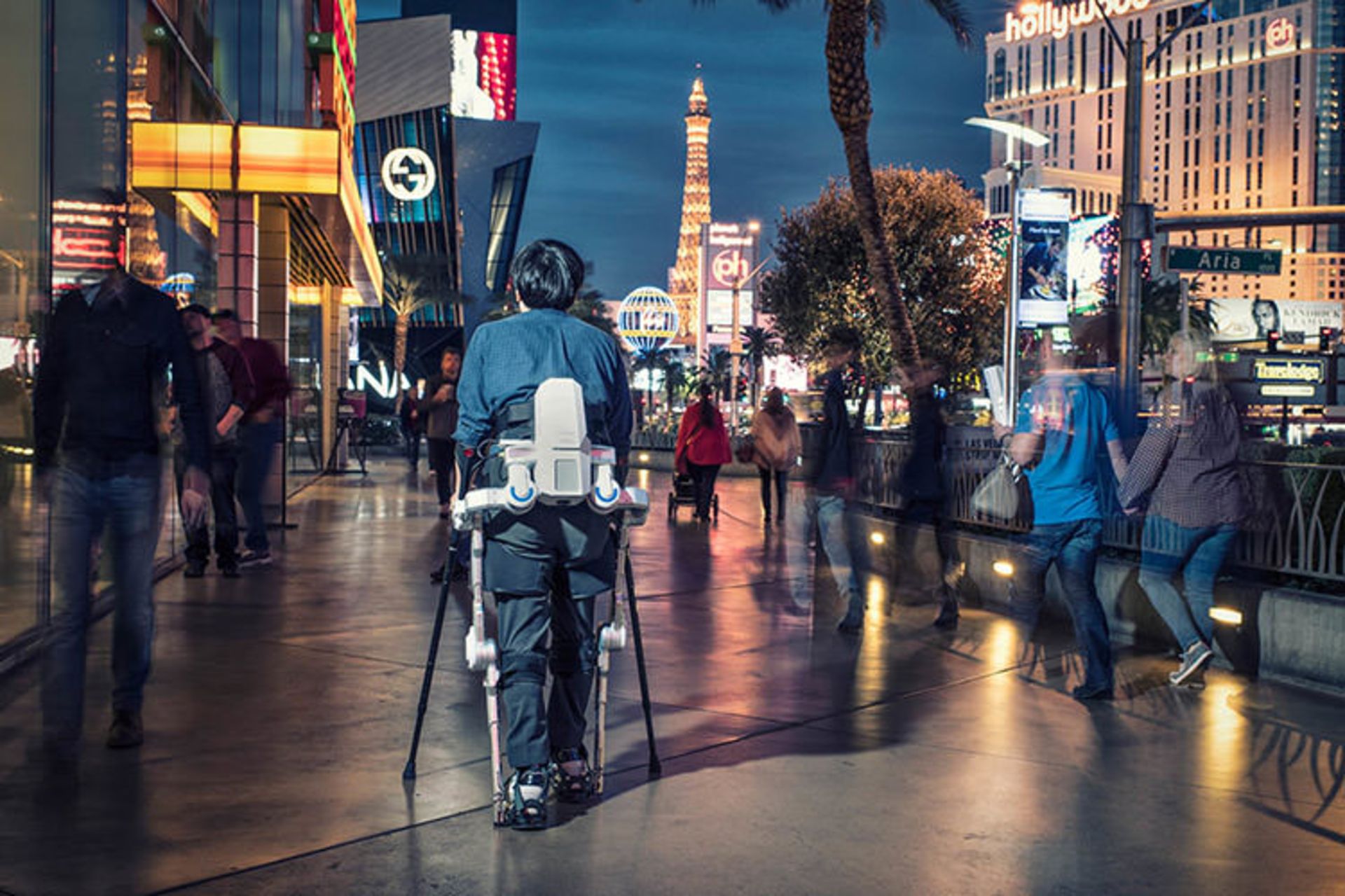 Hyundai Kia Wearable robot / ربات پوشیدنی هیوندای کیا موتورز