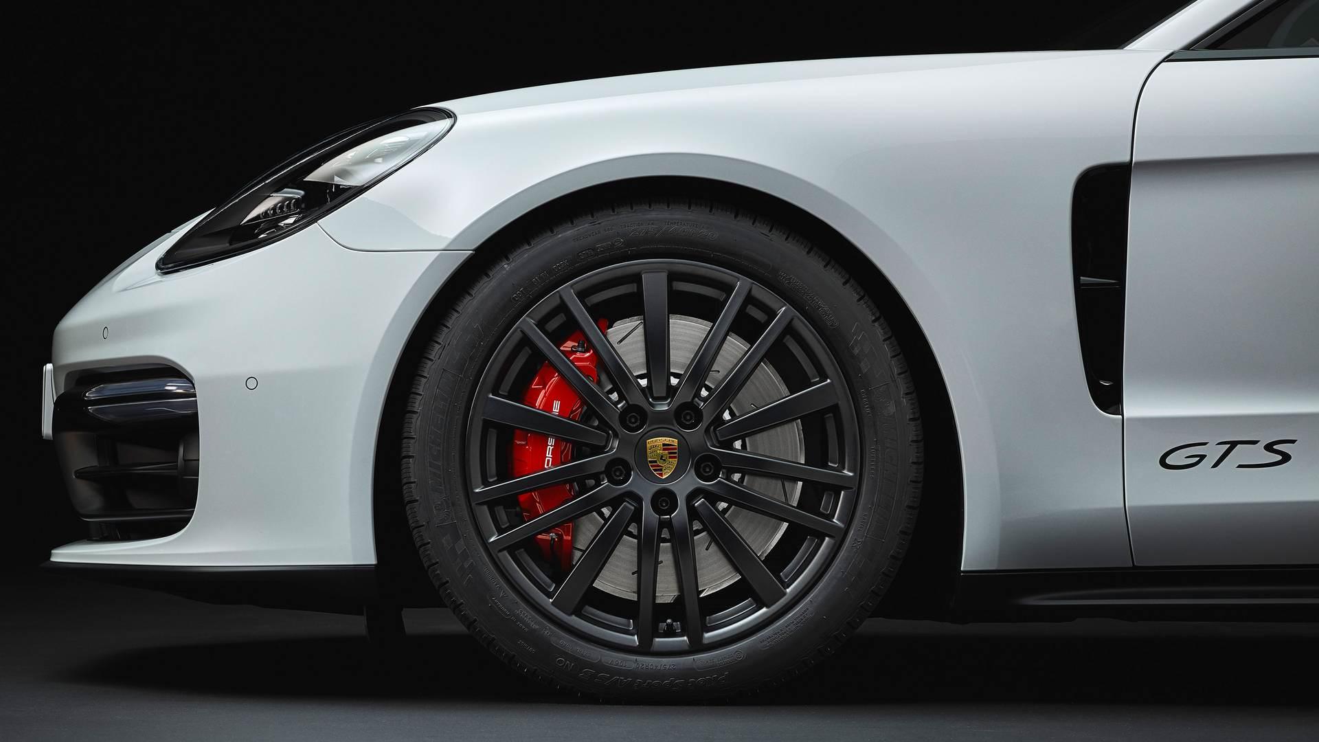Porsche Panamera GTS 2019