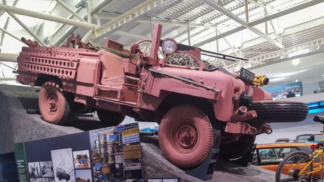 Land Rover Series IIA Pink Panther SAS desert car 1968