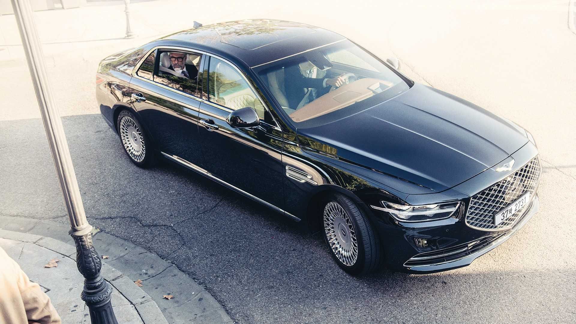 2020 Genesis G90 luxury sedan / سدان لوکس جنسیس جی 90