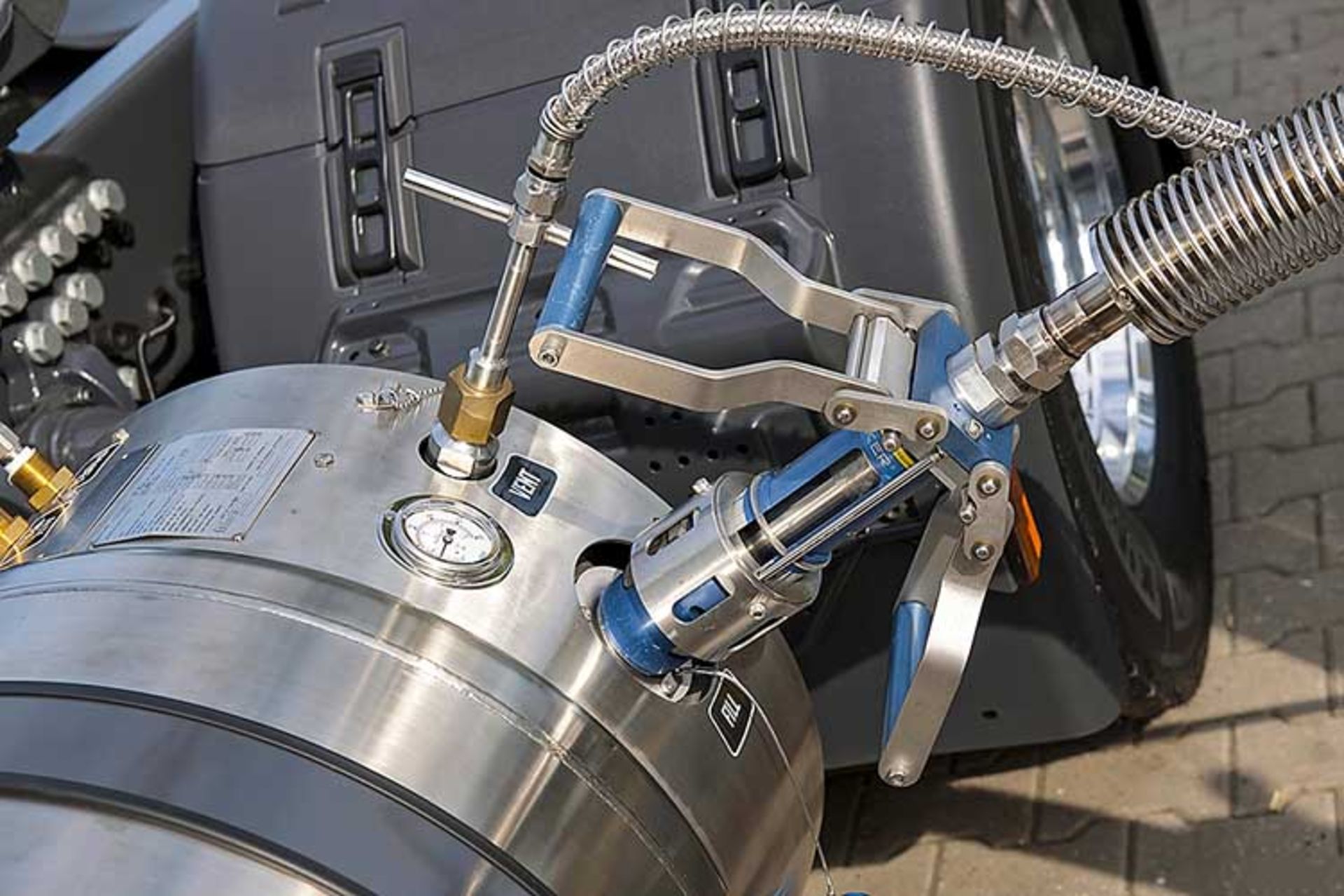 گازسوز خودروی سنگین کامیون CNG گاز 