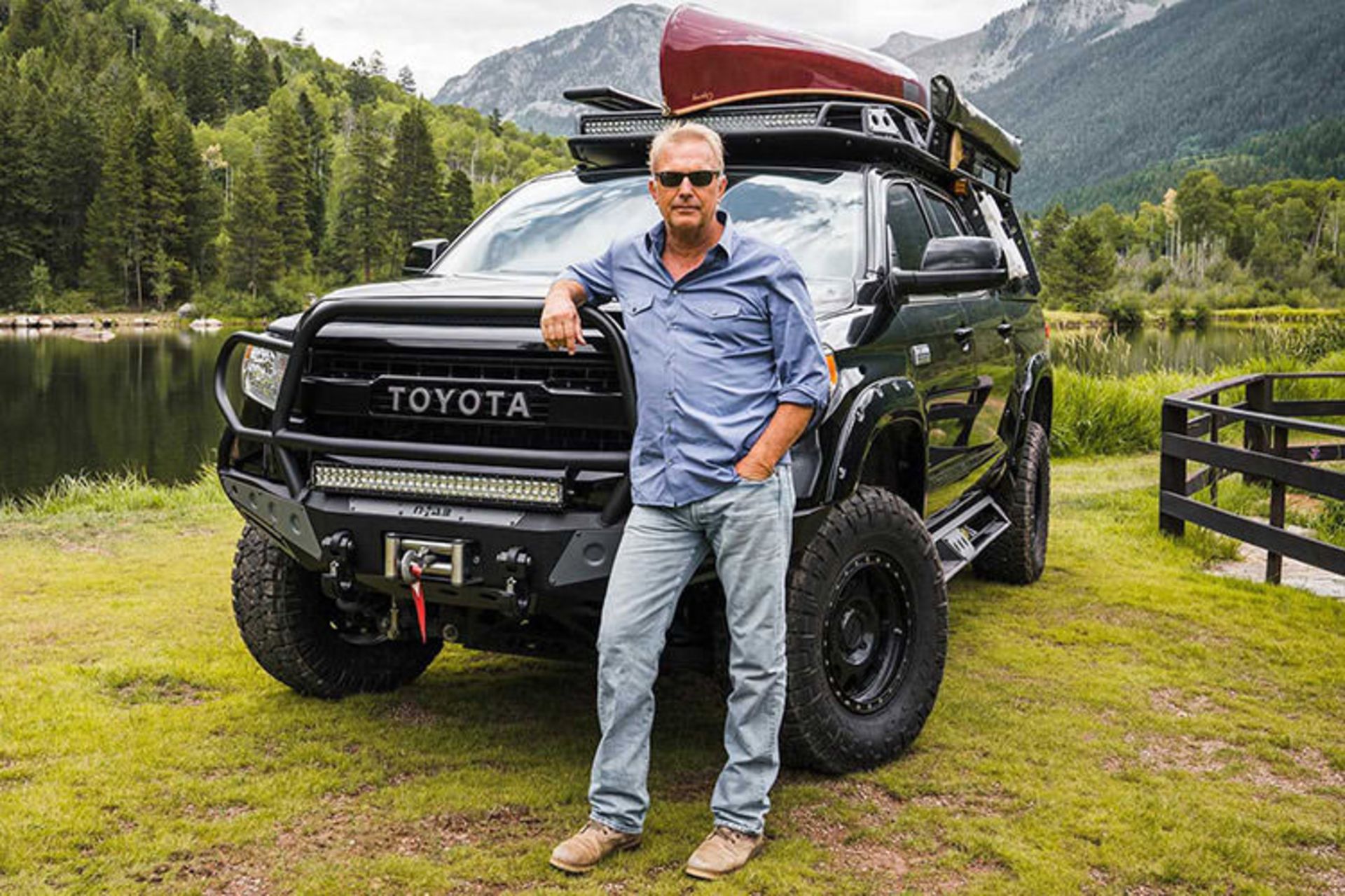 Toyota Tundra pickup /  وانت پیک‌آپ تویوتا توندرا