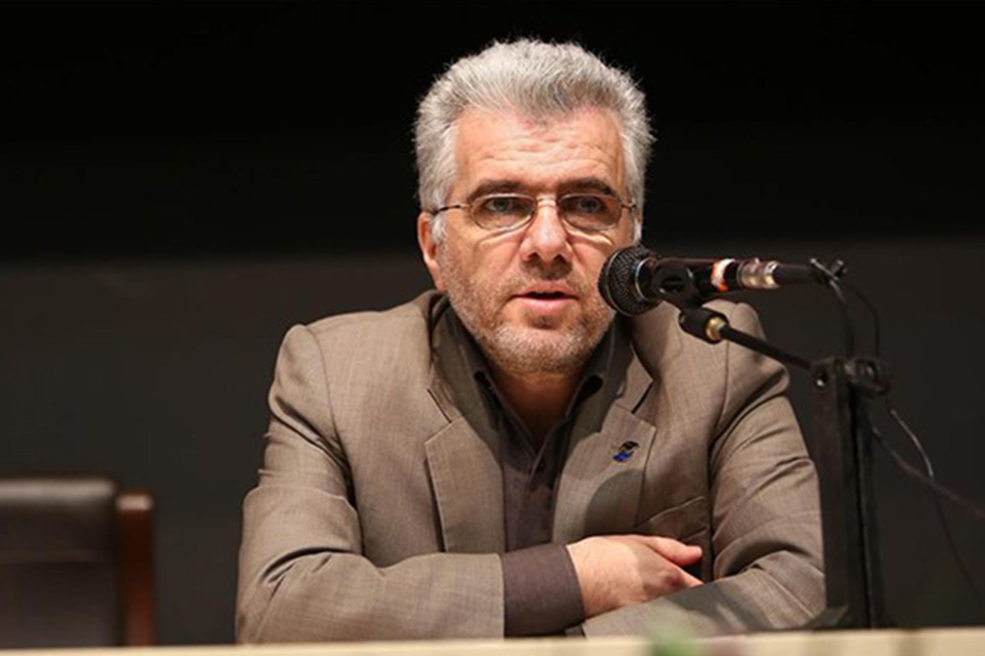 حسین فلاح جوشقانی رییس سازمان تنظیم مقررات و ارتباطات رادیویی