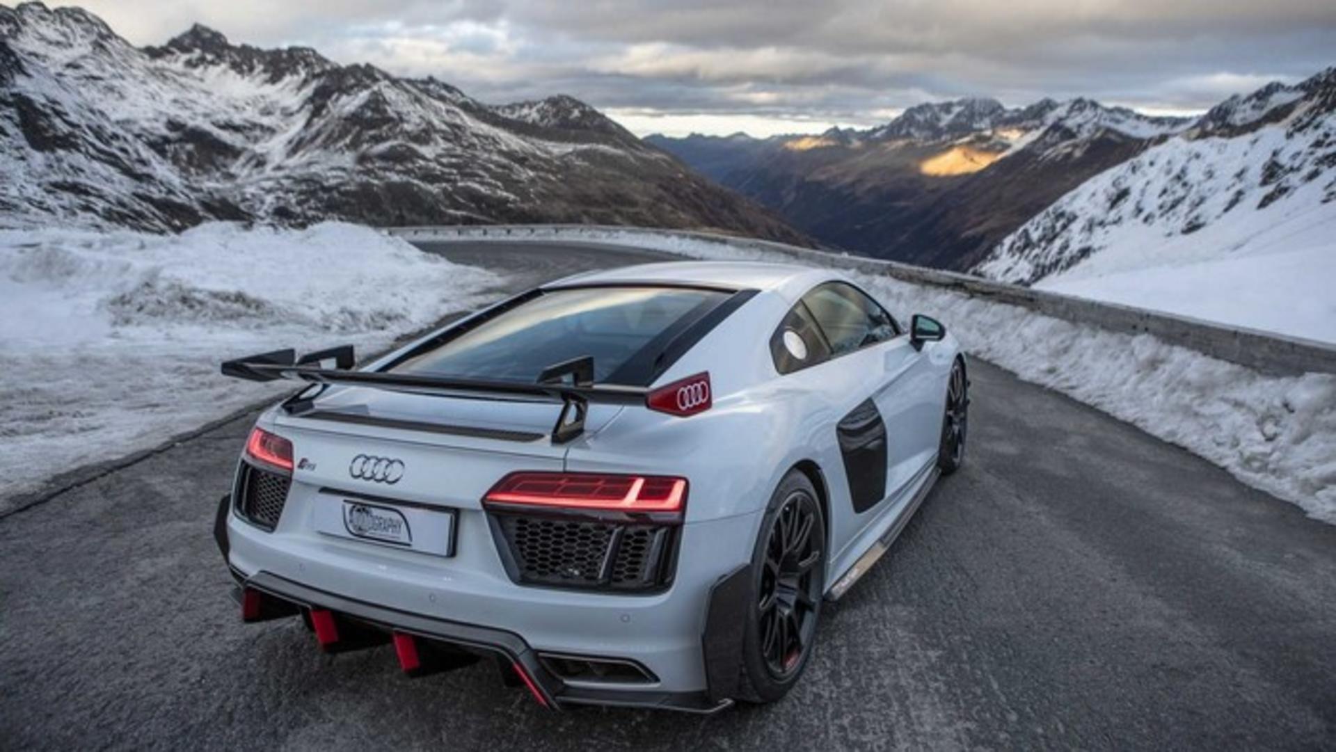 Audi R8 V10 Plus with Performance Parts