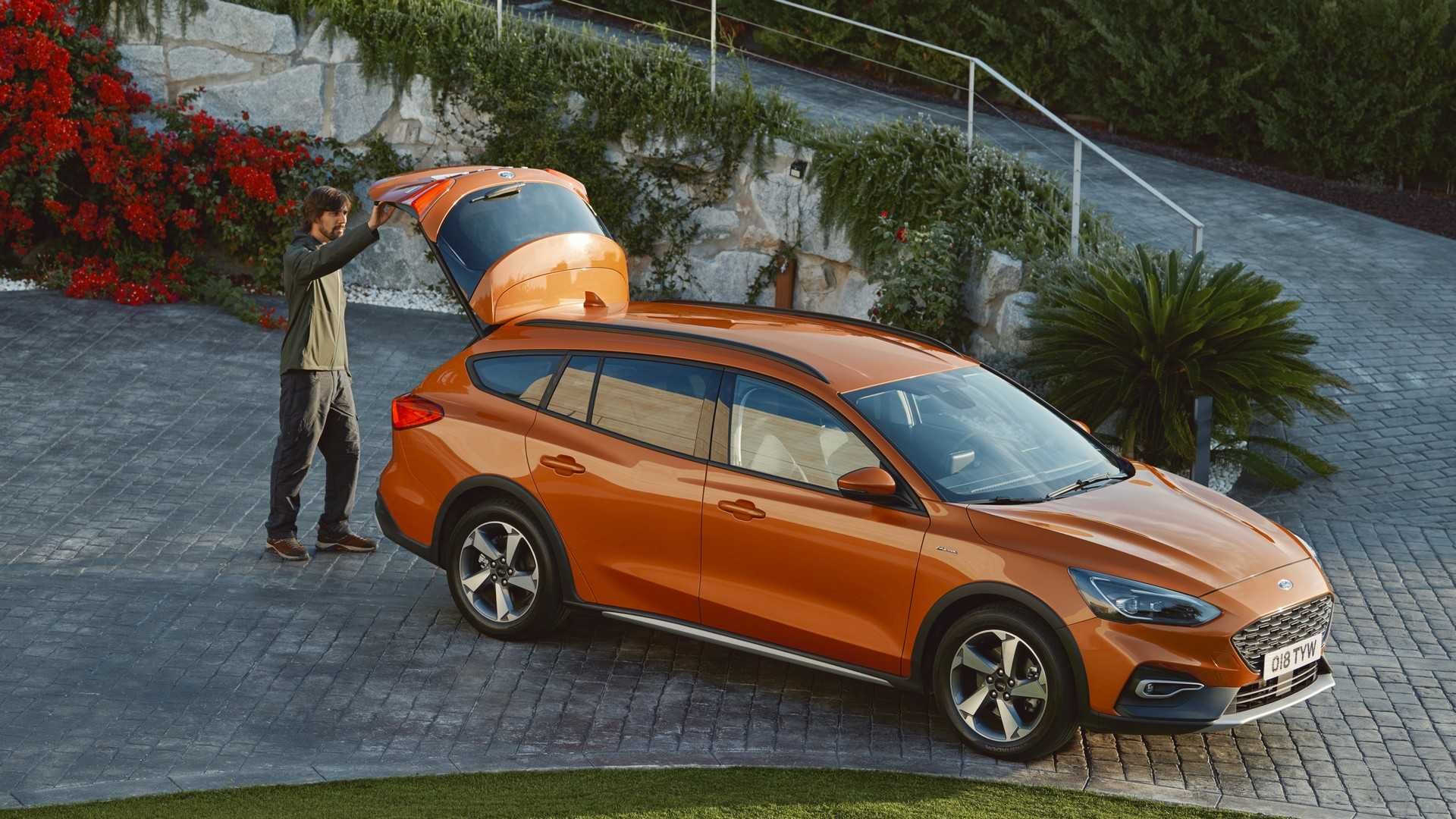 Ford Focus Active Wagon / فورد فوکوس اکتیو واگن