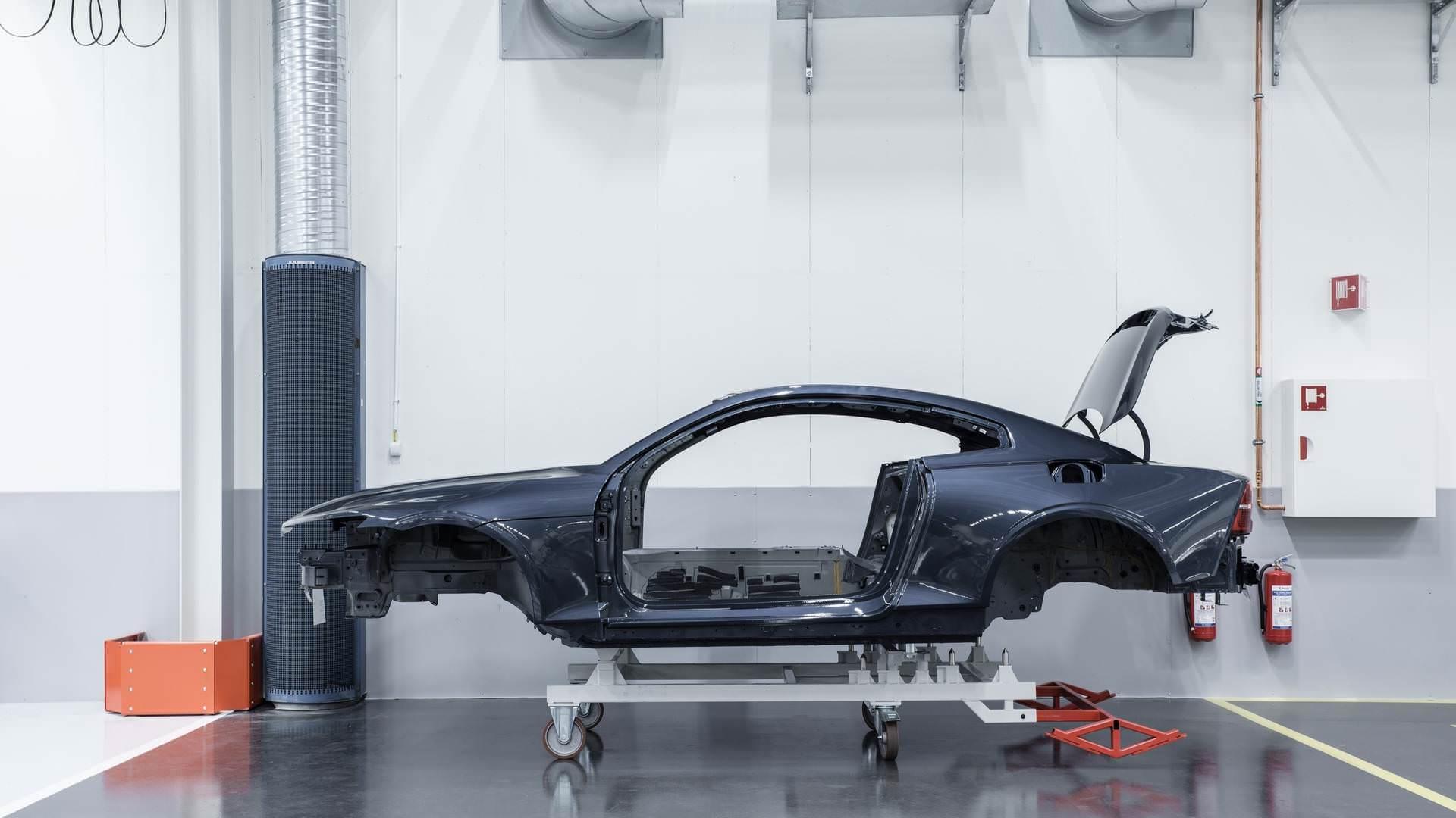 Volvo Polestar 1 Carbon Fiber Body / بدنه فیبر کربن ولوو پل استار 1