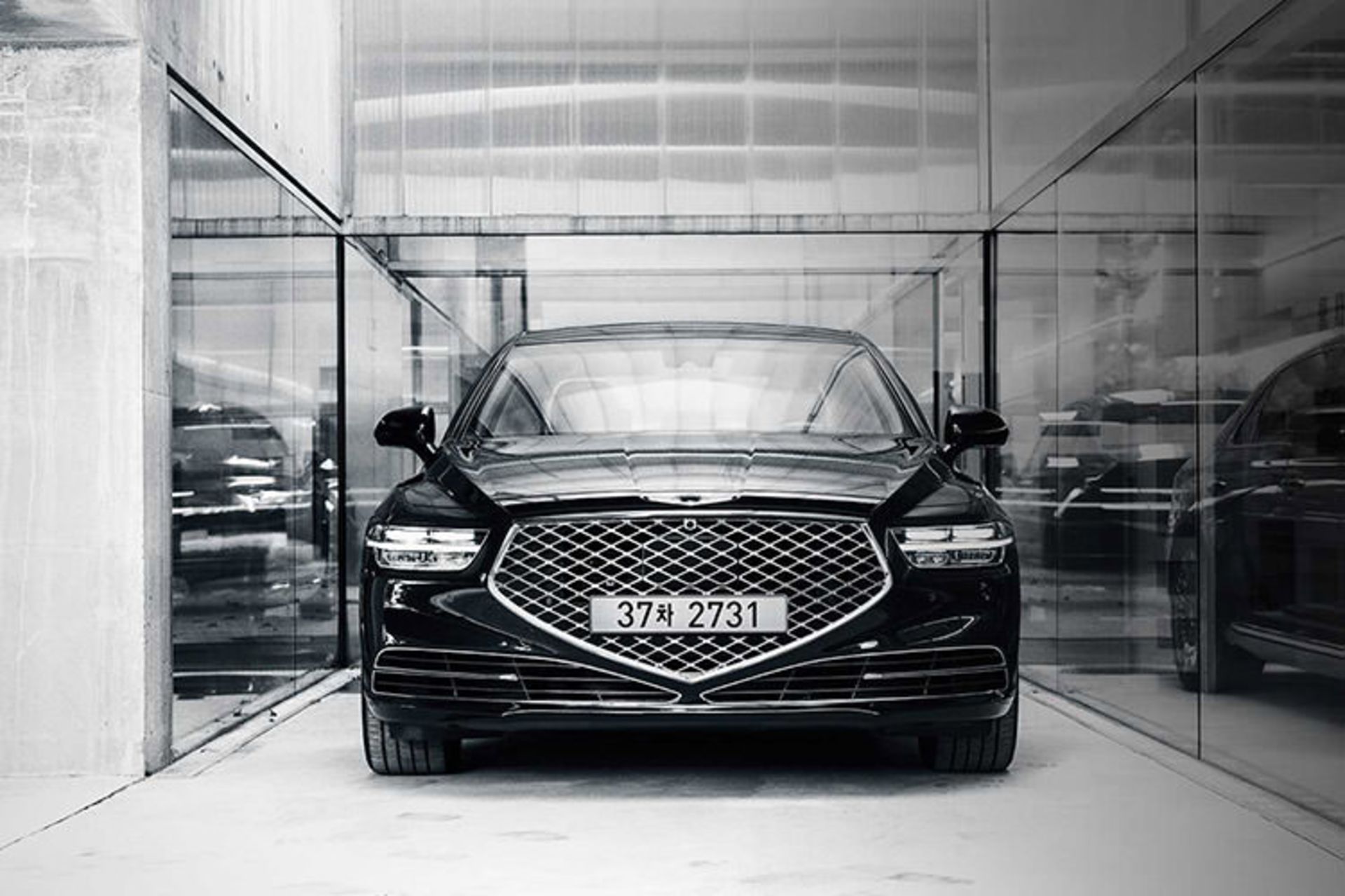 2020 Genesis G90 luxury sedan / سدان لوکس جنسیس جی 90