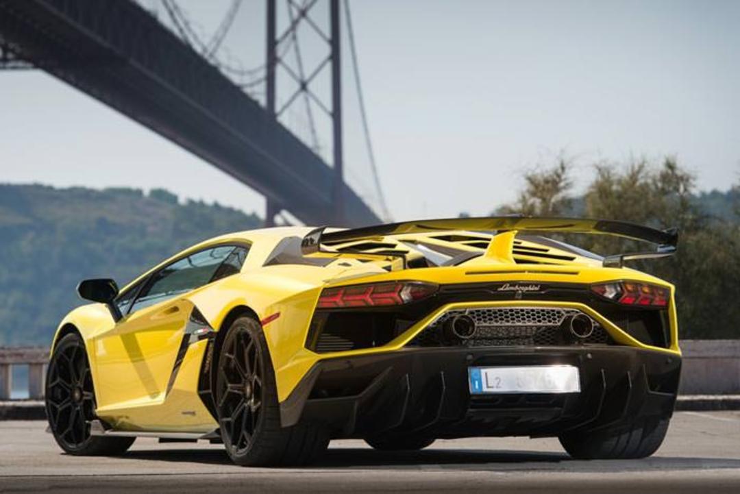 Lamborghini Aventador SVJ