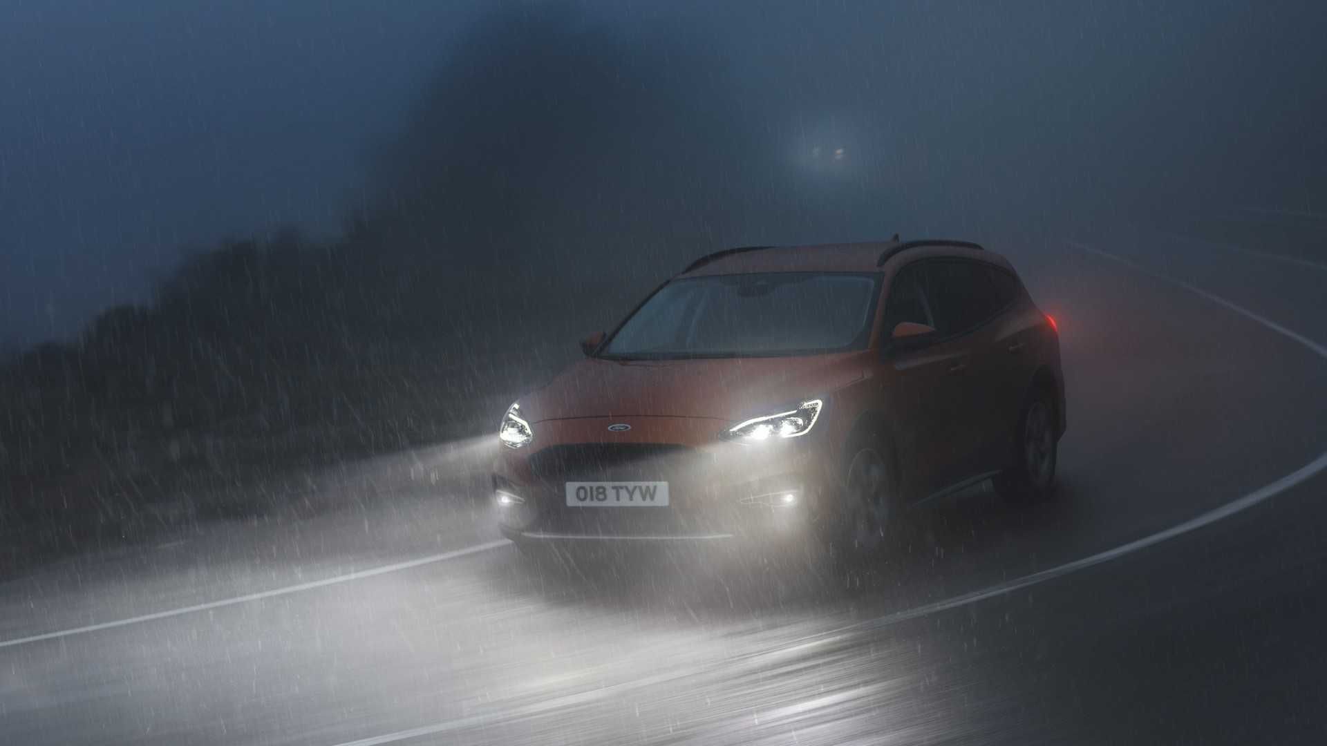 Ford Focus Active Wagon / فورد فوکوس اکتیو واگن