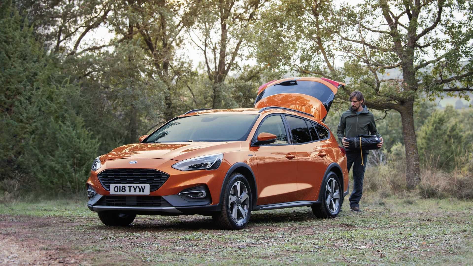 Ford Focus Active Wagon / فورد فوکوس اکتیو واگن