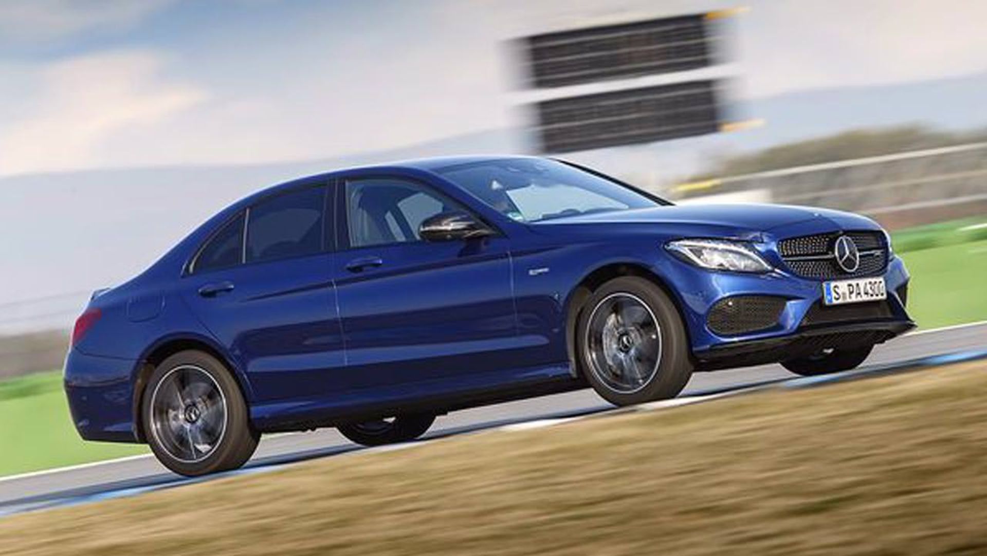 Mercedes AMG 6 Sylinder