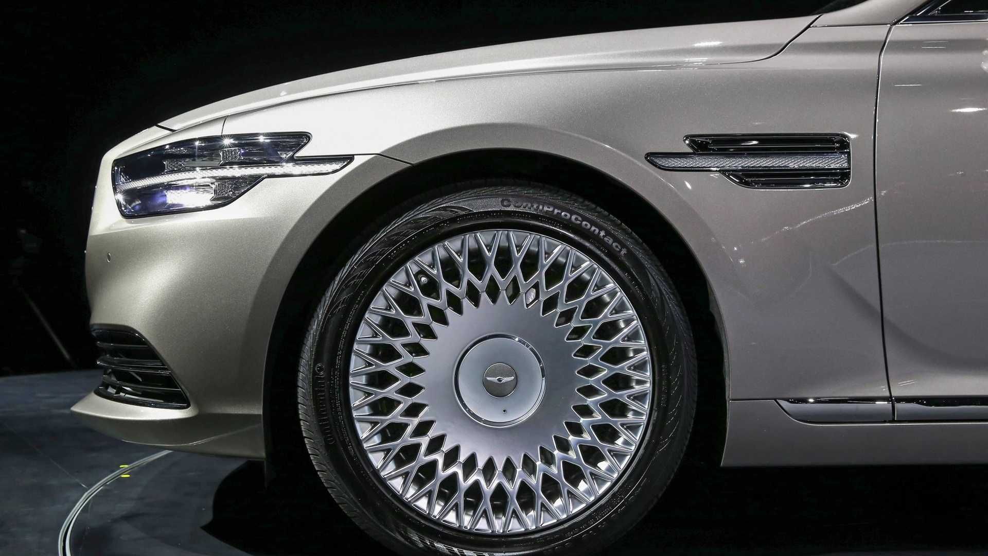 2020 Genesis G90 luxury sedan / سدان لوکس جنسیس جی 90