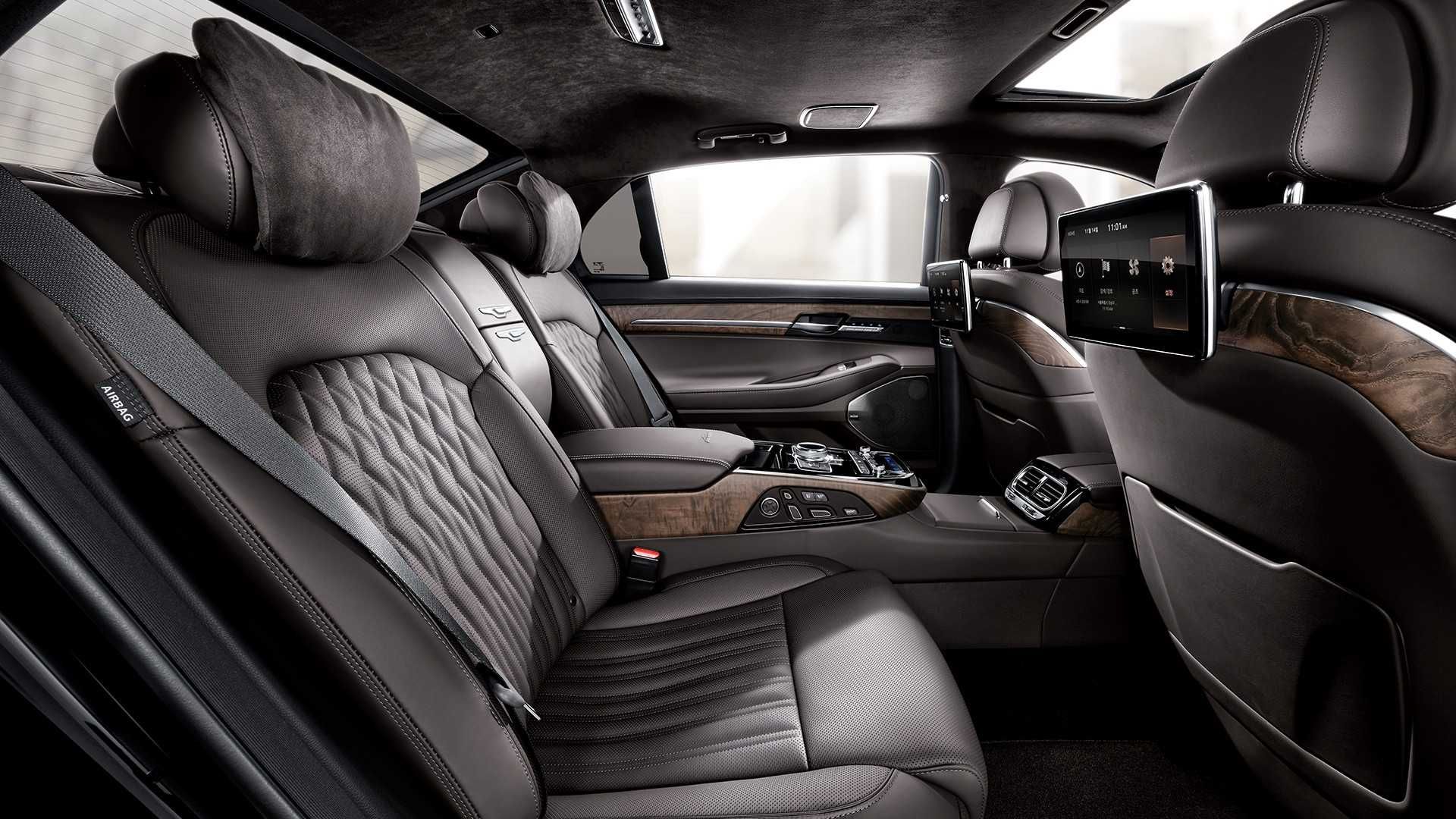 2020 Genesis G90 luxury sedan / سدان لوکس جنسیس جی 90