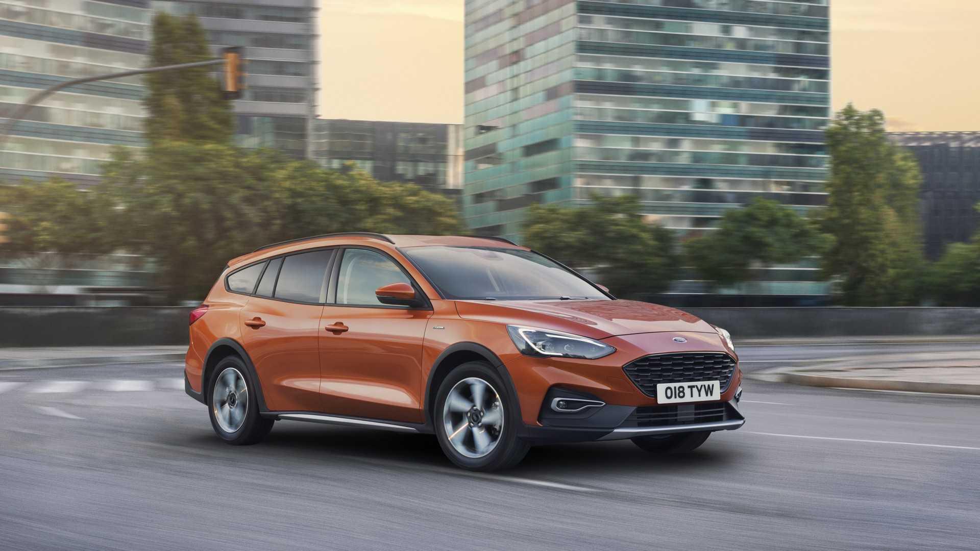 Ford Focus Active Wagon / فورد فوکوس اکتیو واگن