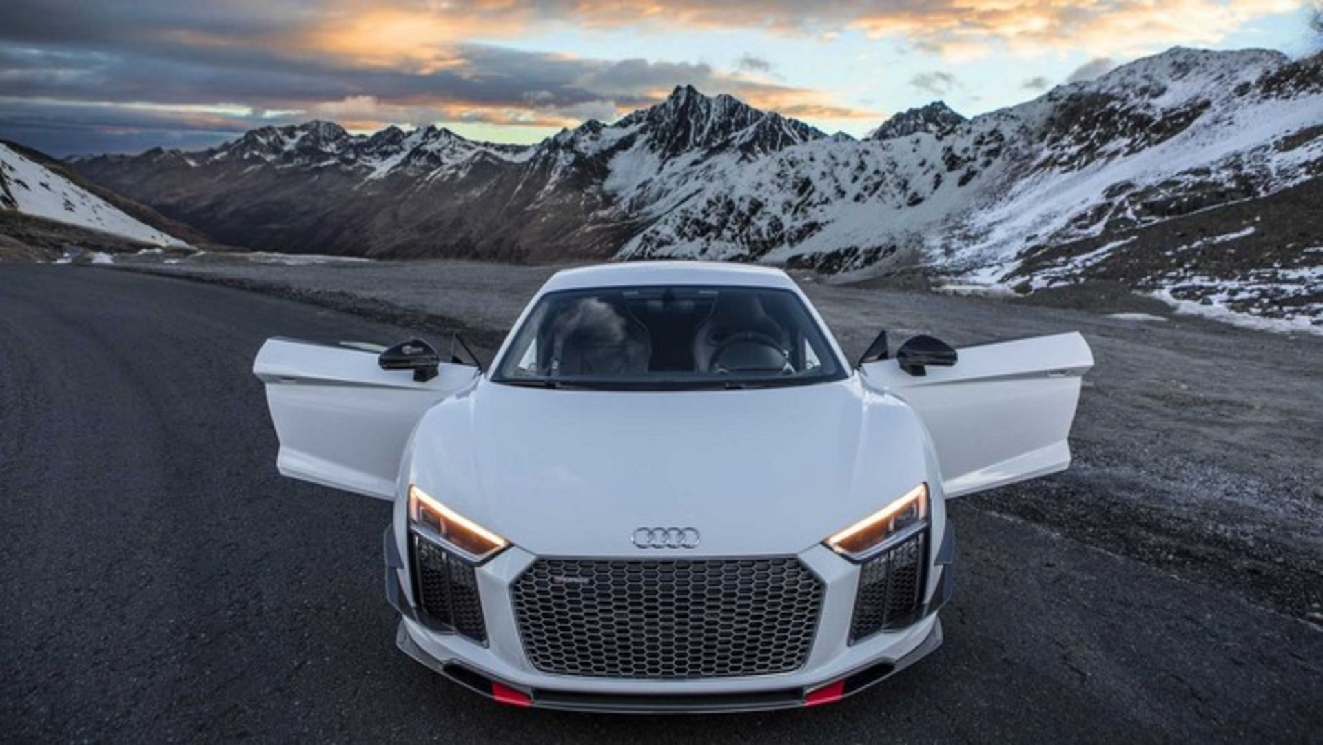 Audi R8 V10 Plus with Performance Parts