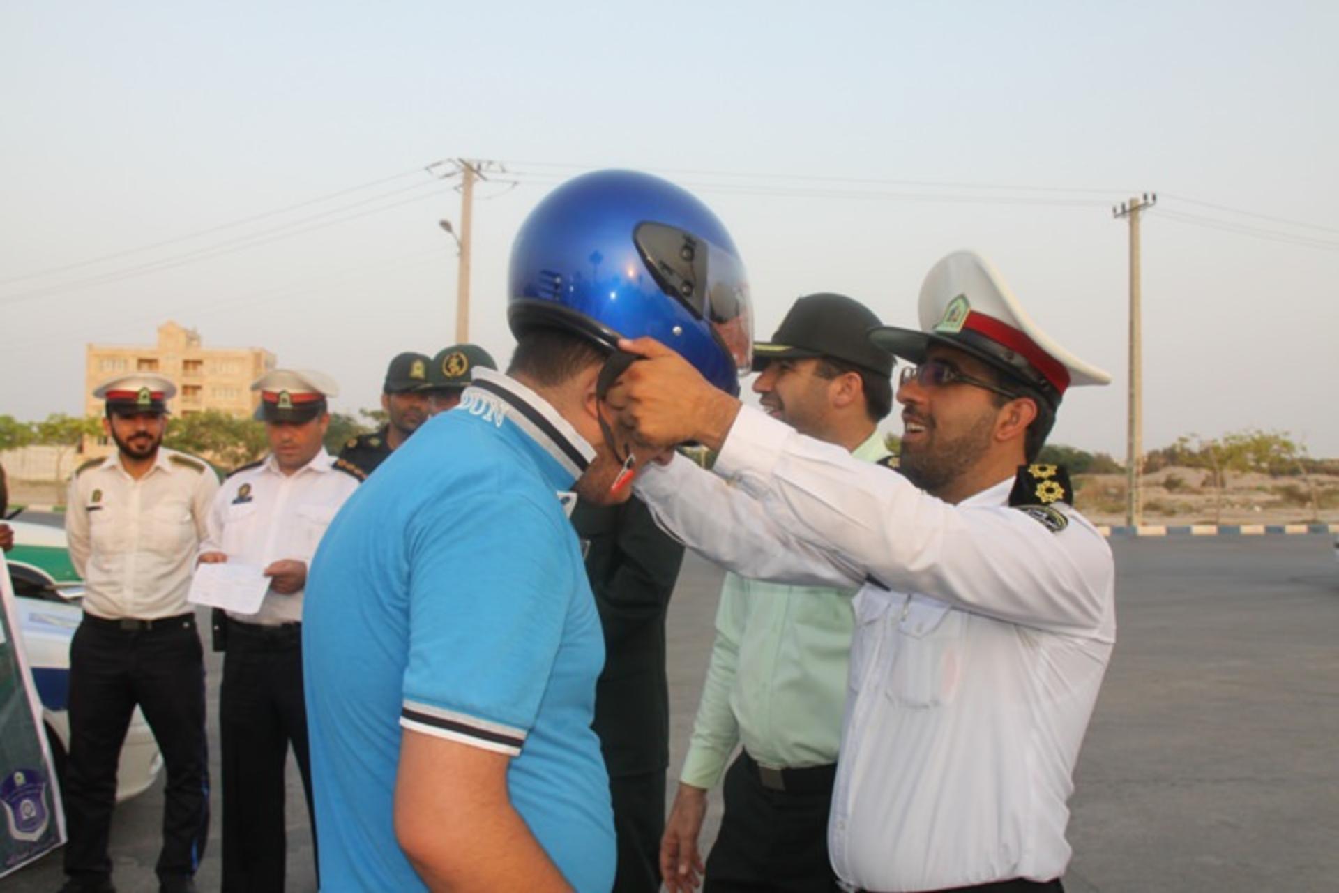 صندلی کودک خودرو
