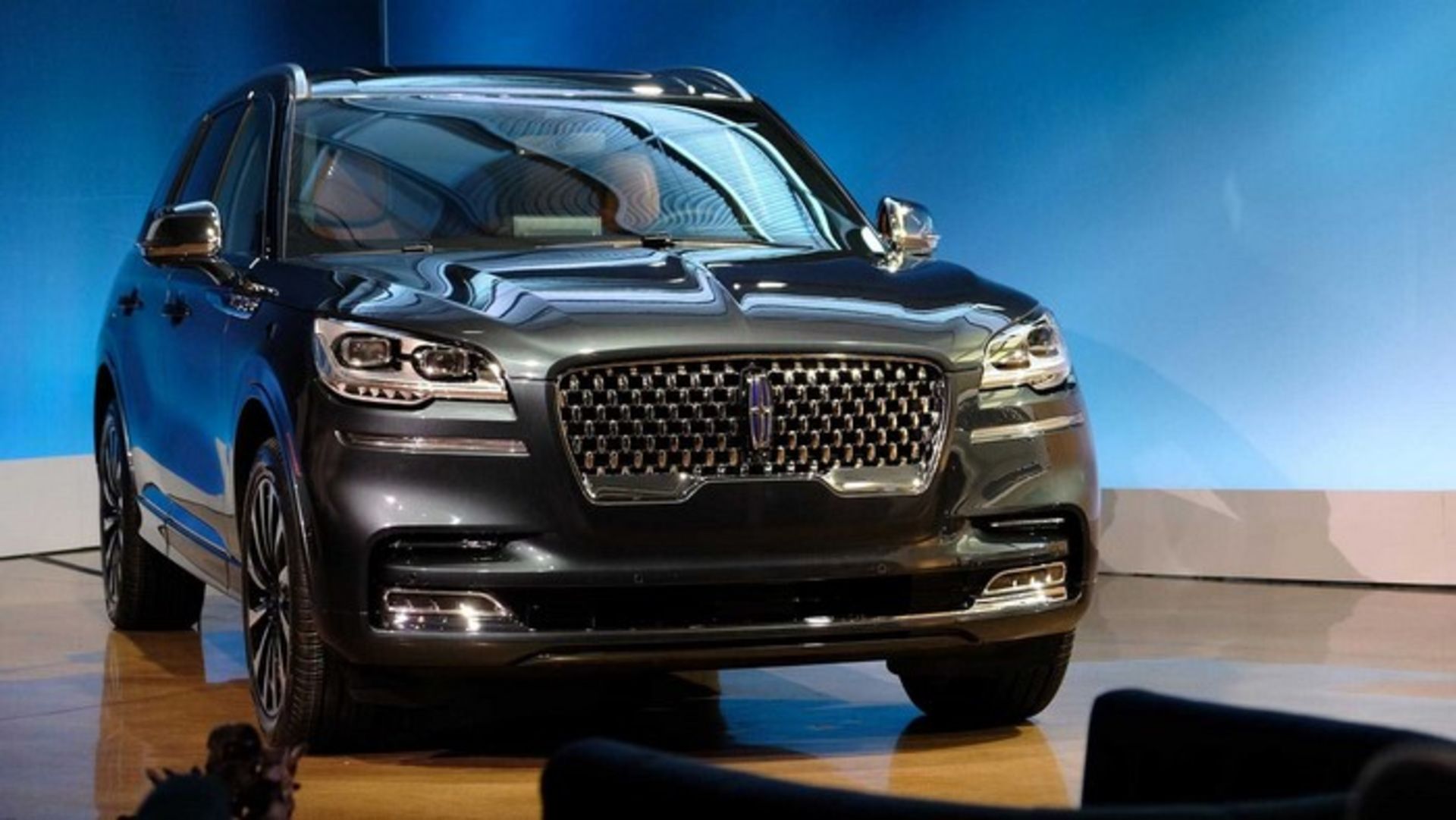 2020 Lincoln Aviator 