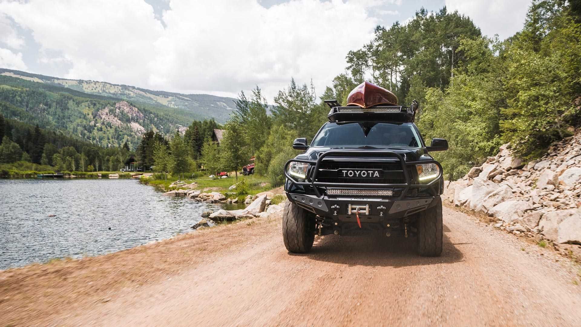 Toyota Tundra pickup /  وانت پیک‌آپ تویوتا توندرا