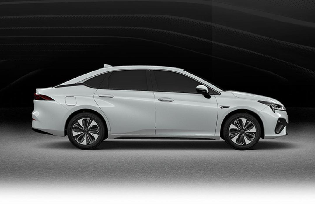 GAC Aion S Electric sedan / سدان الکتریکی GAC آیون اس 
