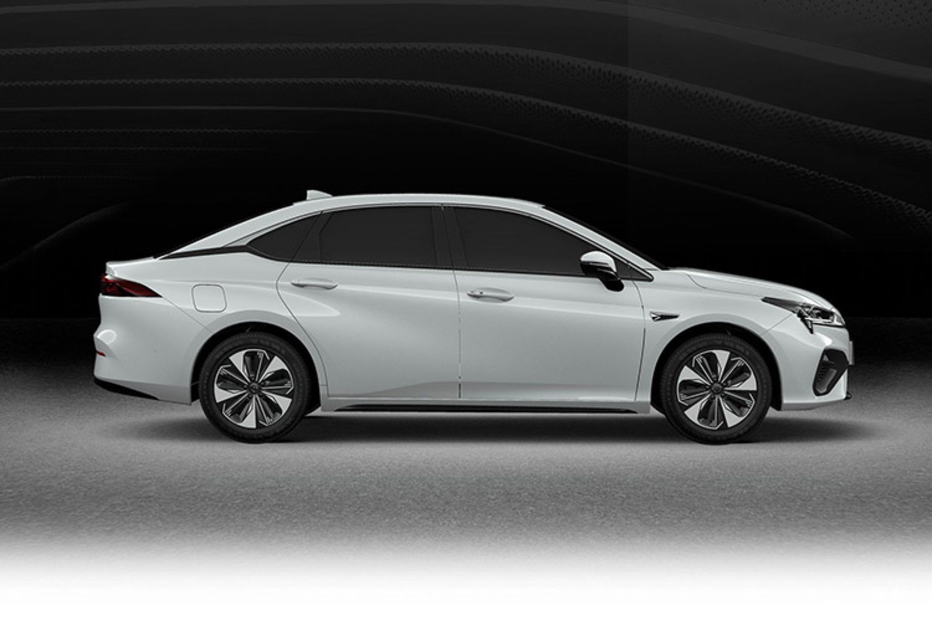 GAC Aion S Electric sedan / سدان الکتریکی GAC آیون اس 